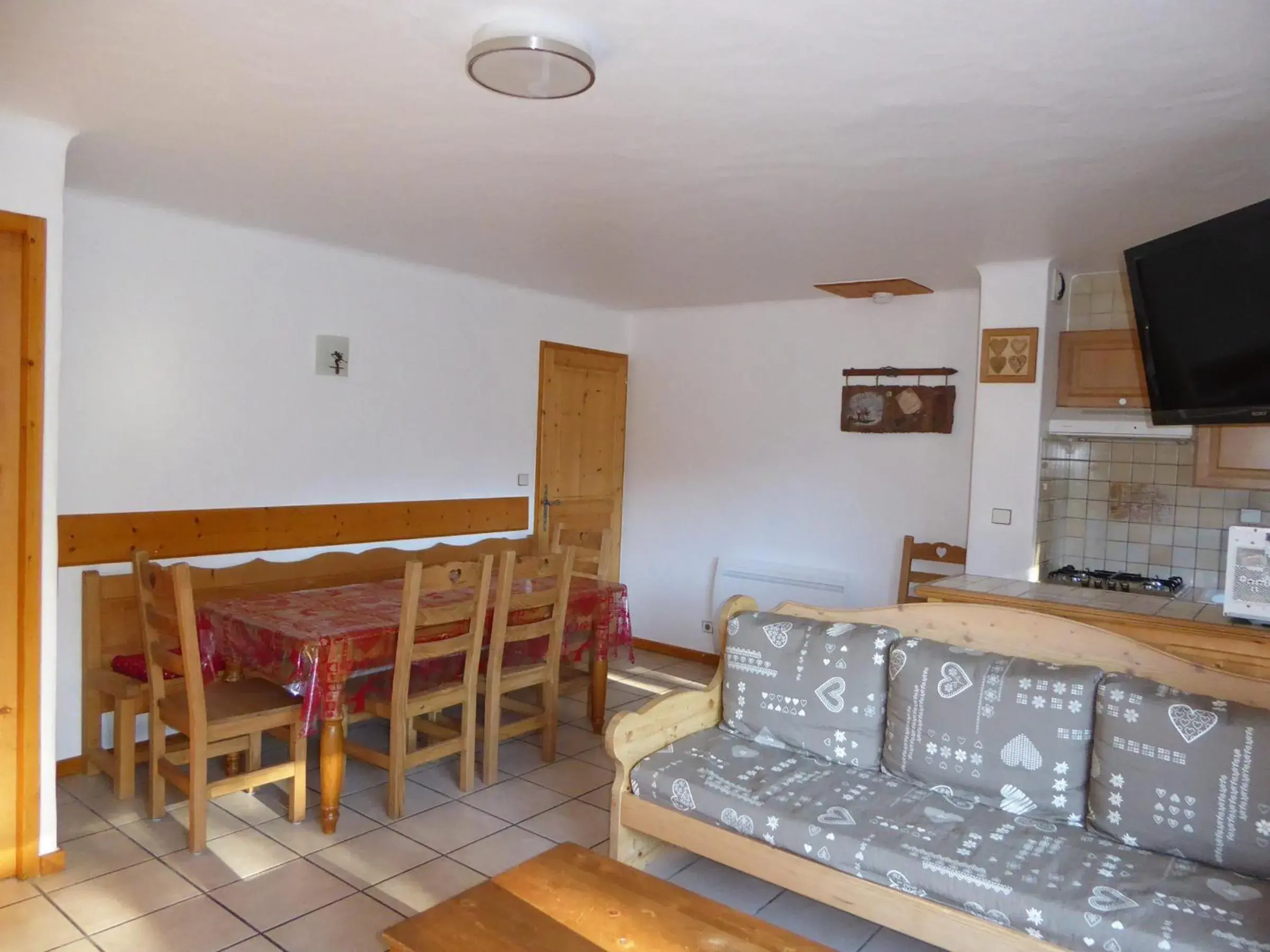 Chalet Chaleureux & Spacieux, Grande Terrasse, 8 Pers. - FR-1-464-47 Chalet Chaleureux & Spacieux, Grande Terrasse, 8 Pers. - FR-1-464-47
