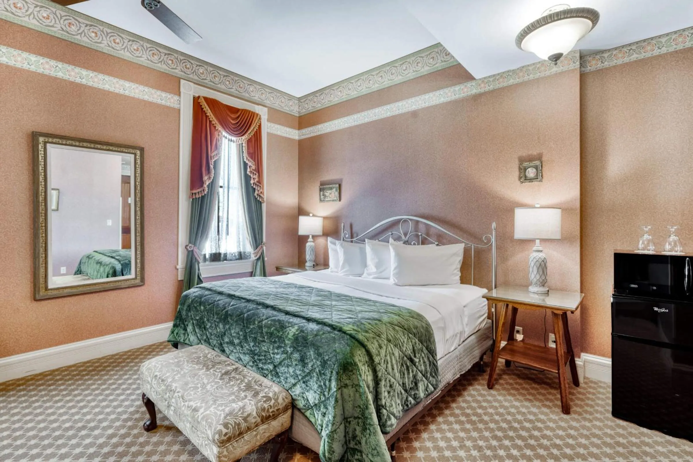 Bed in Beaumont Hotel and Spa - Adults Only