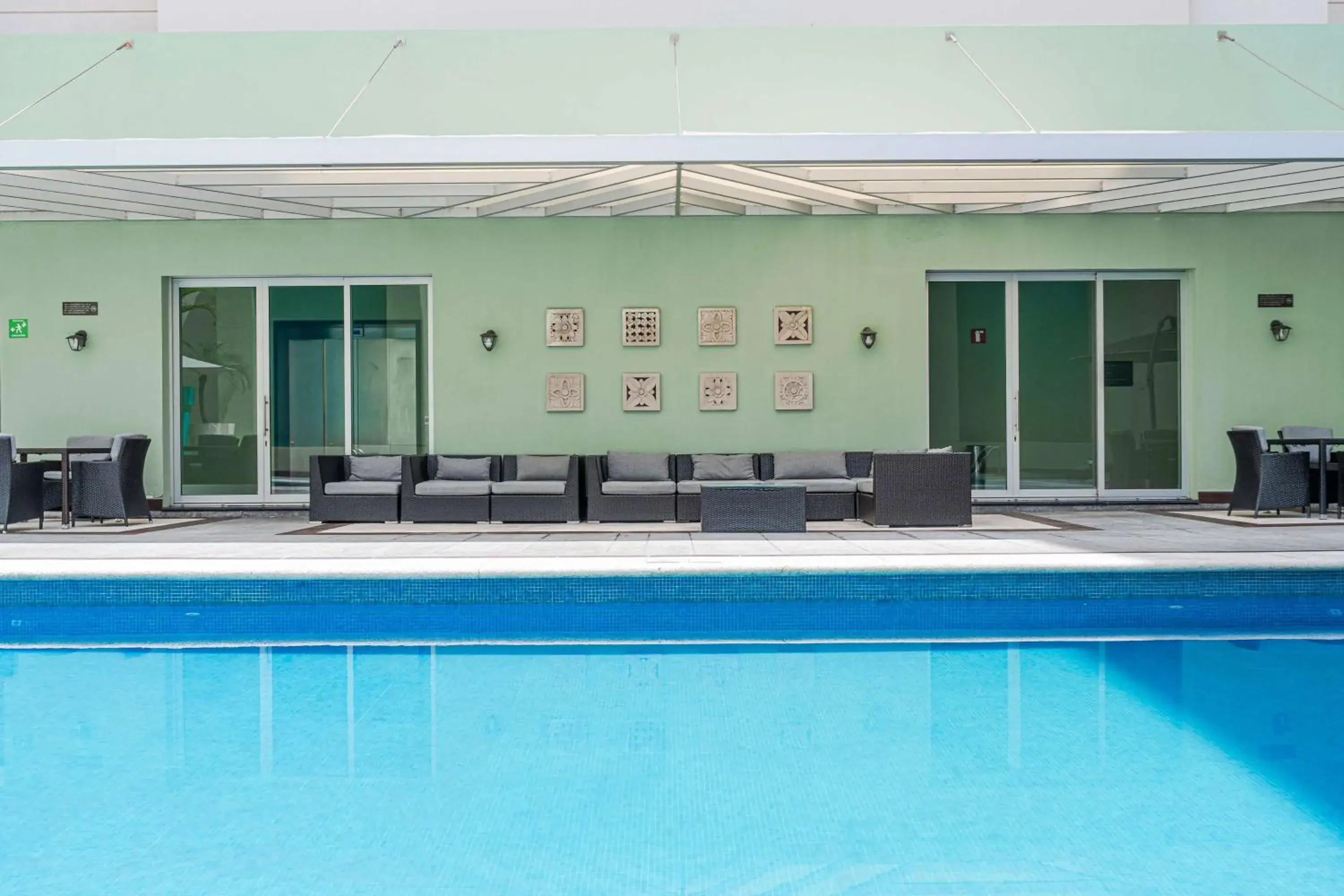 Pool view in Hampton by Hilton Veracruz Boca Del Rio Pool view in Hampton by Hilton Veracruz Boca Del Rio