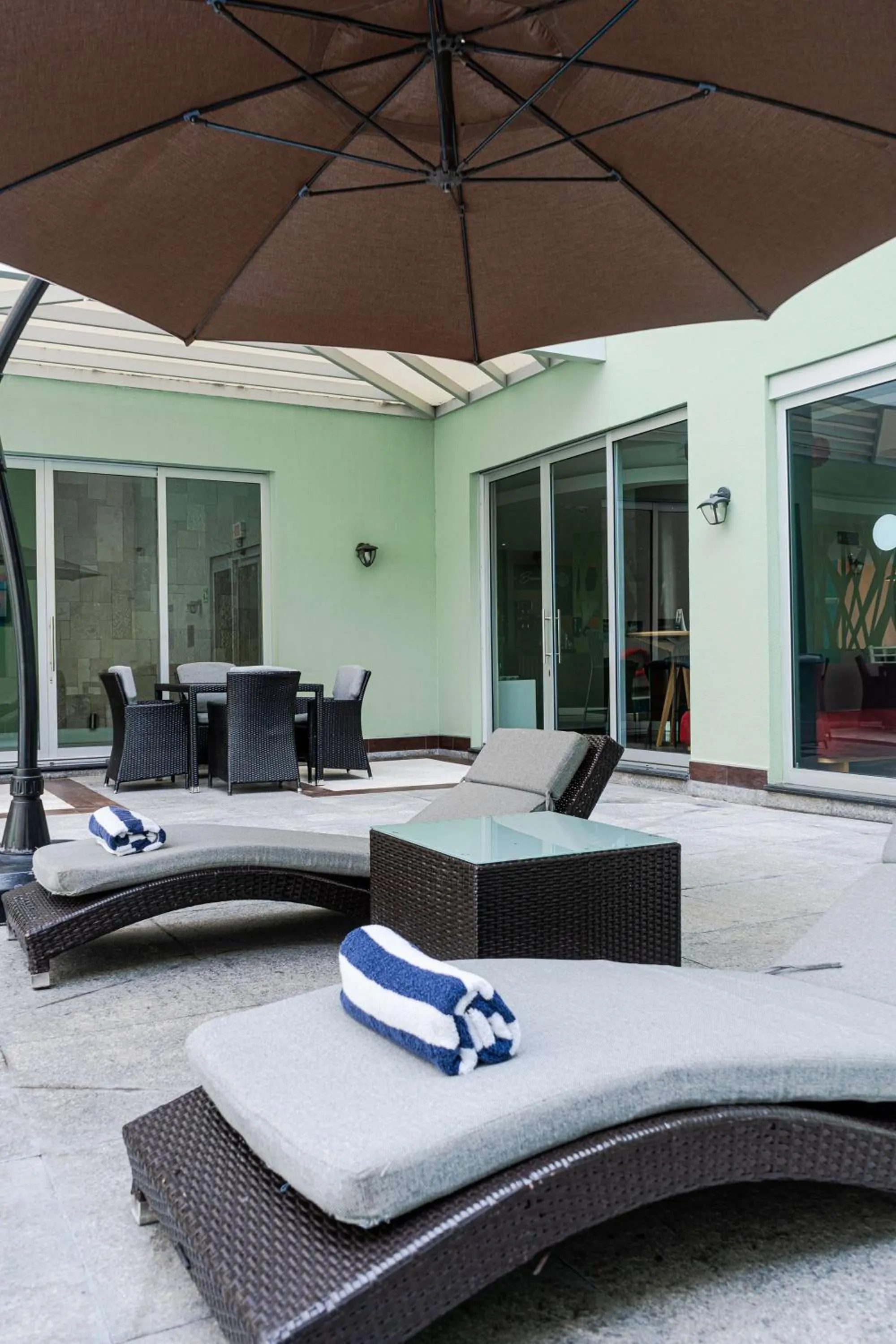 Pool view in Hampton by Hilton Veracruz Boca Del Rio