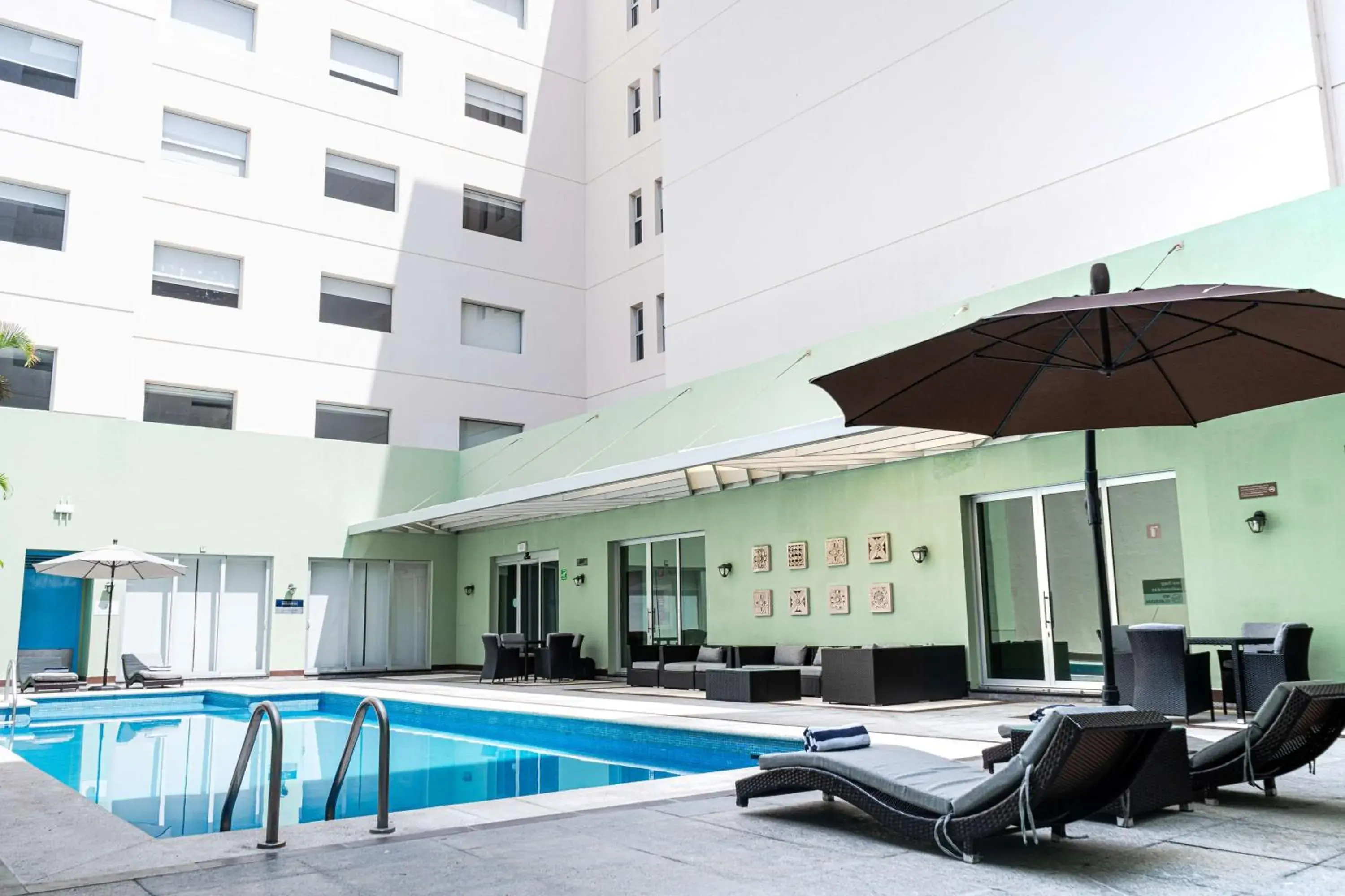 Pool view in Hampton by Hilton Veracruz Boca Del Rio Pool view in Hampton by Hilton Veracruz Boca Del Rio