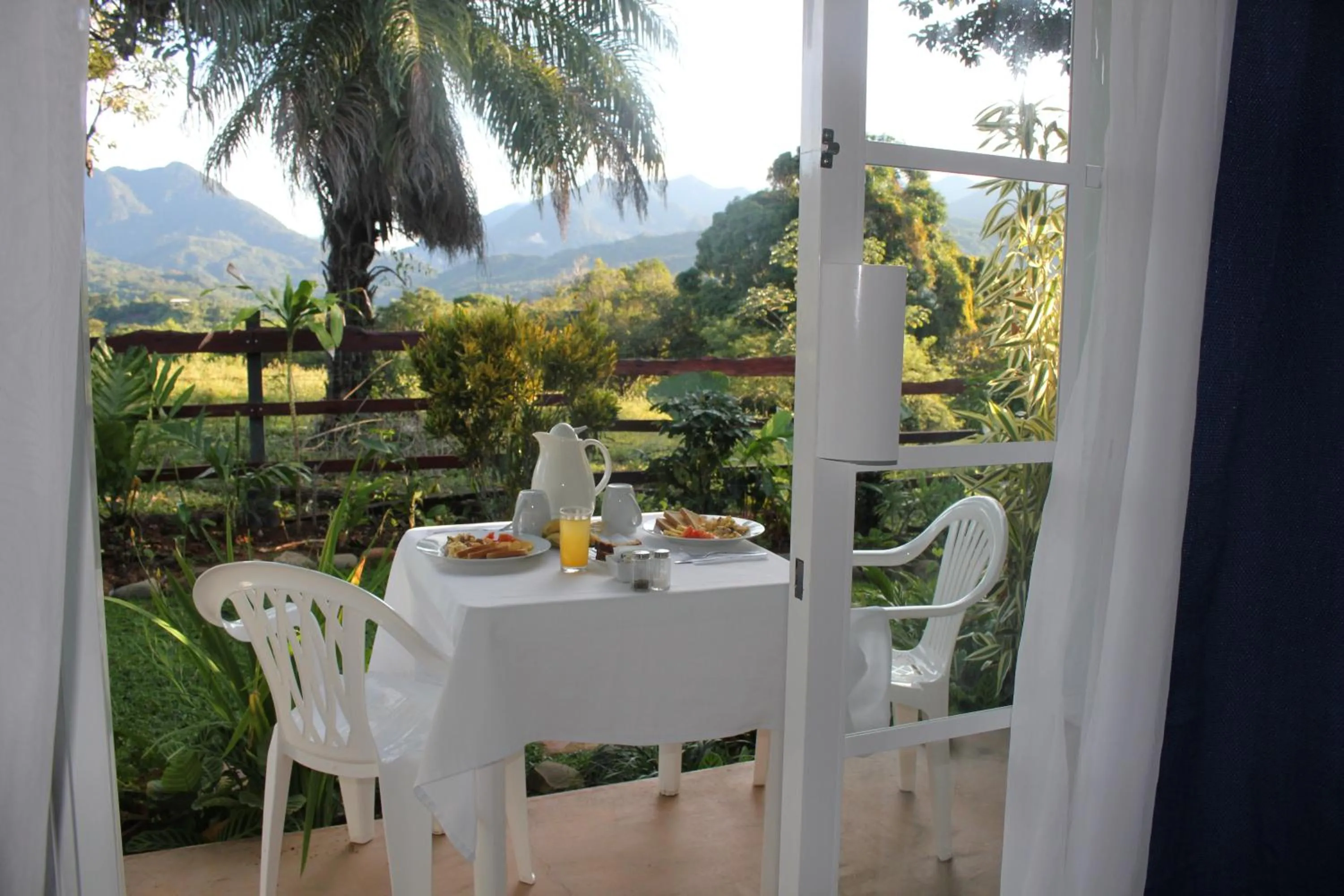 Coffee Mountain Inn
