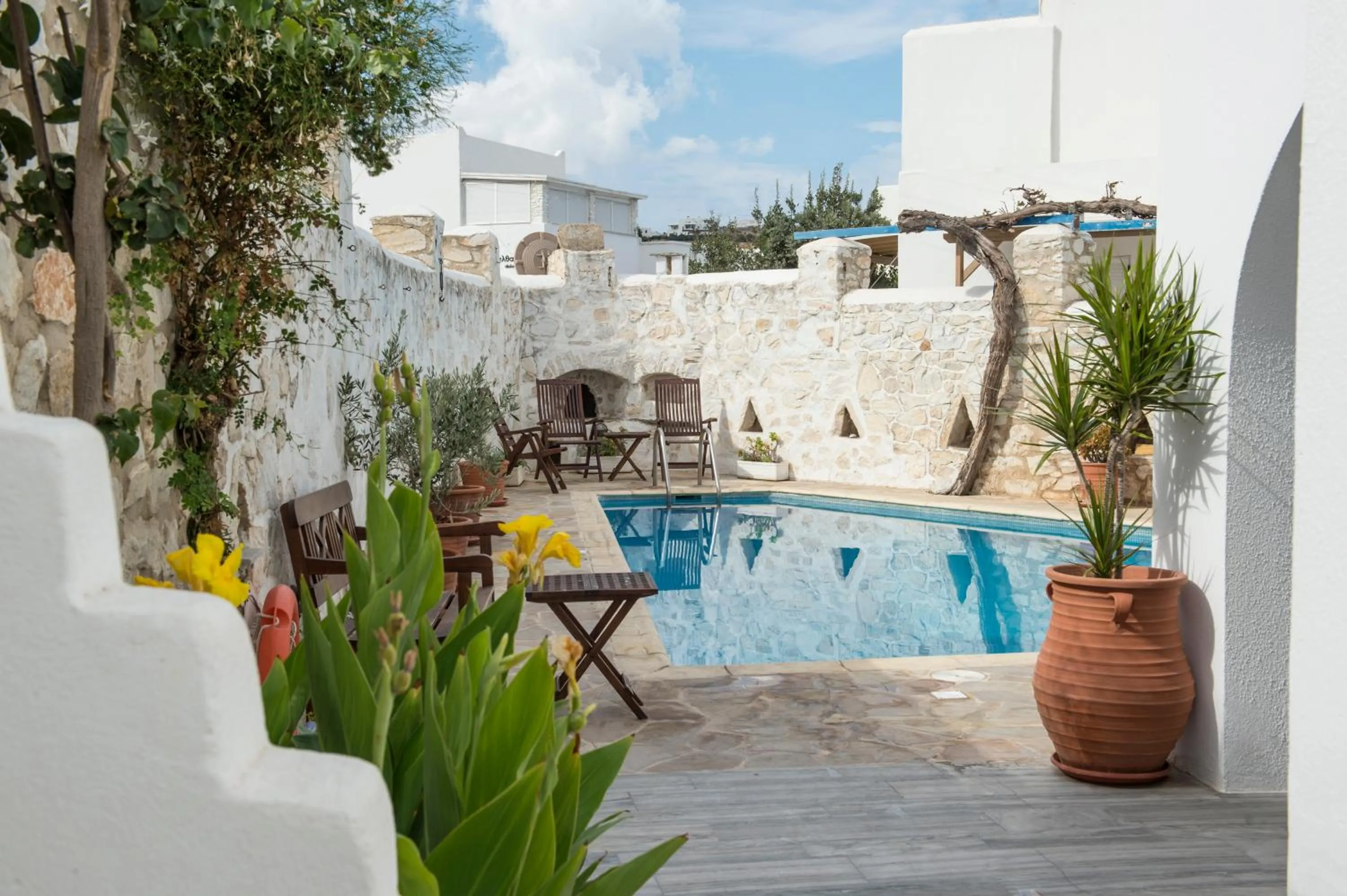 Swimming pool in Hotel Aegeon