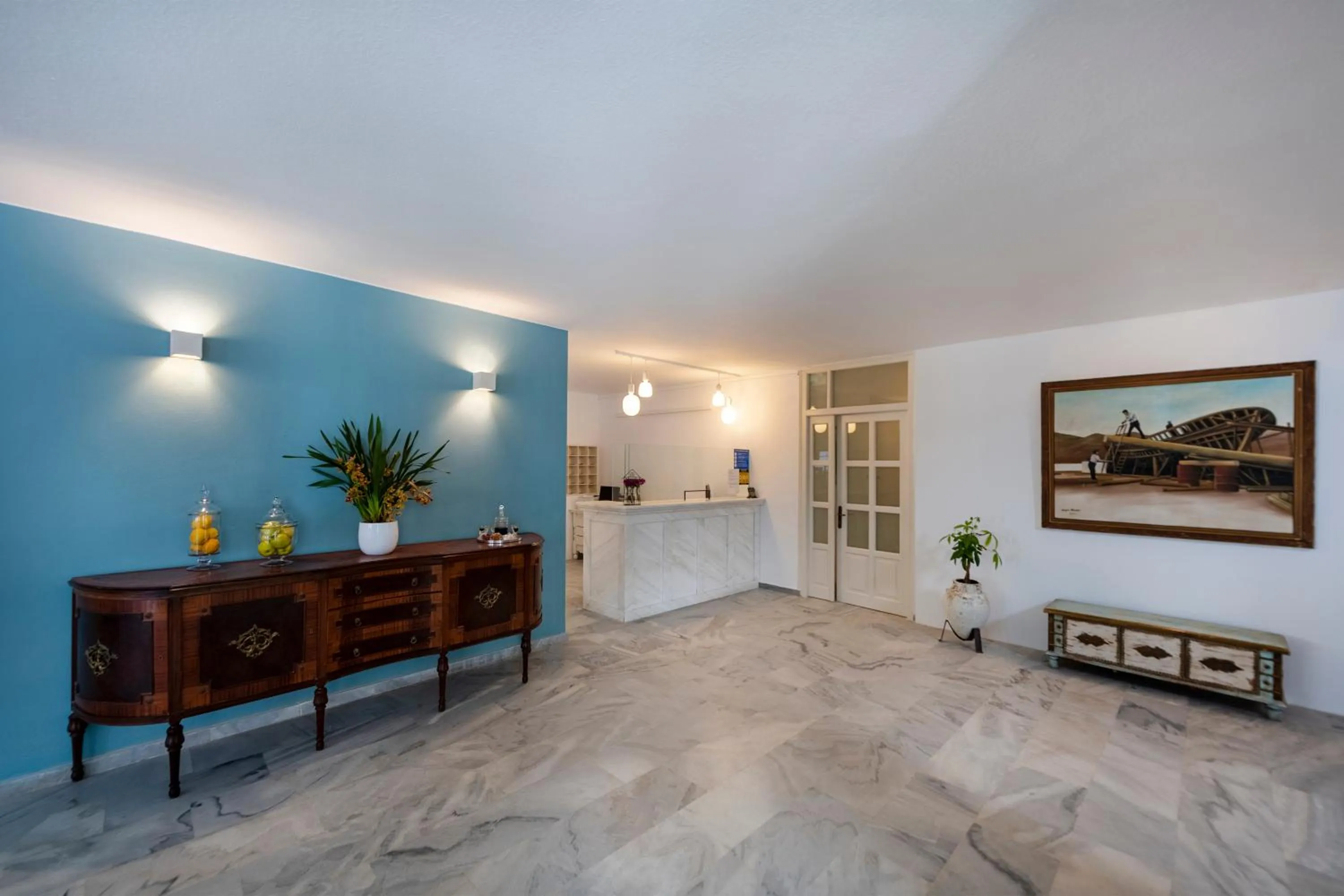 Facade/entrance in Hotel Aegeon