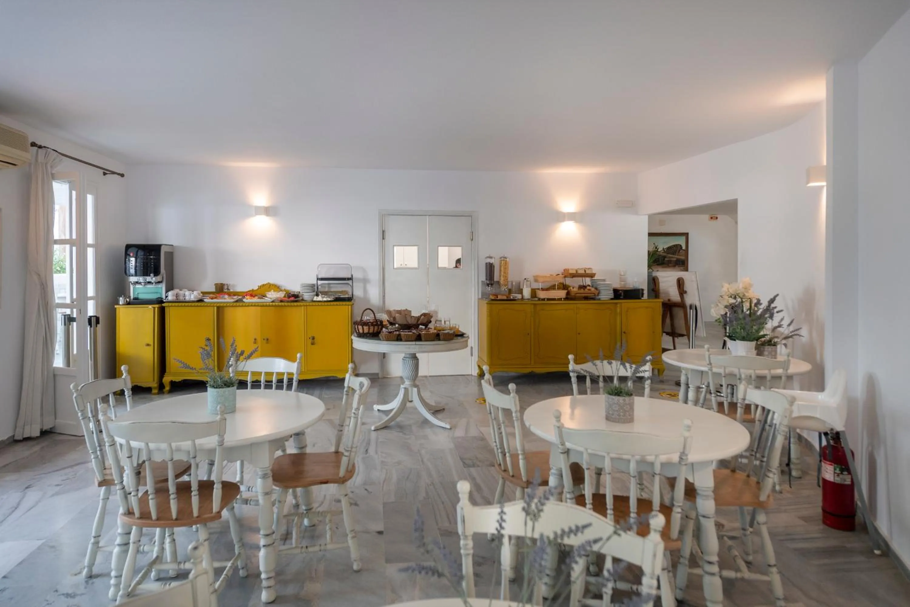 Breakfast in Hotel Aegeon