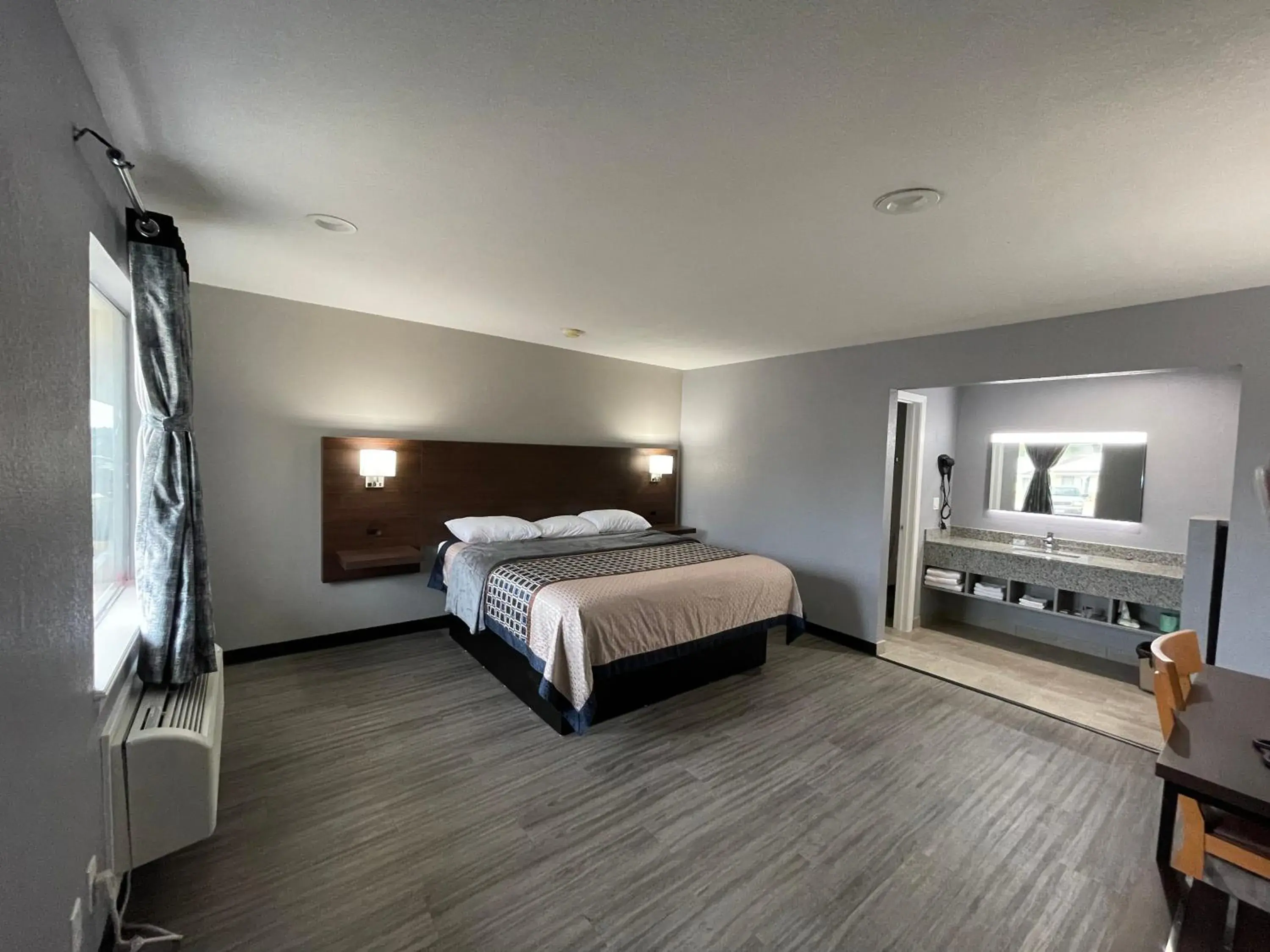 Bed in Ridge Motel Bed in Ridge Motel