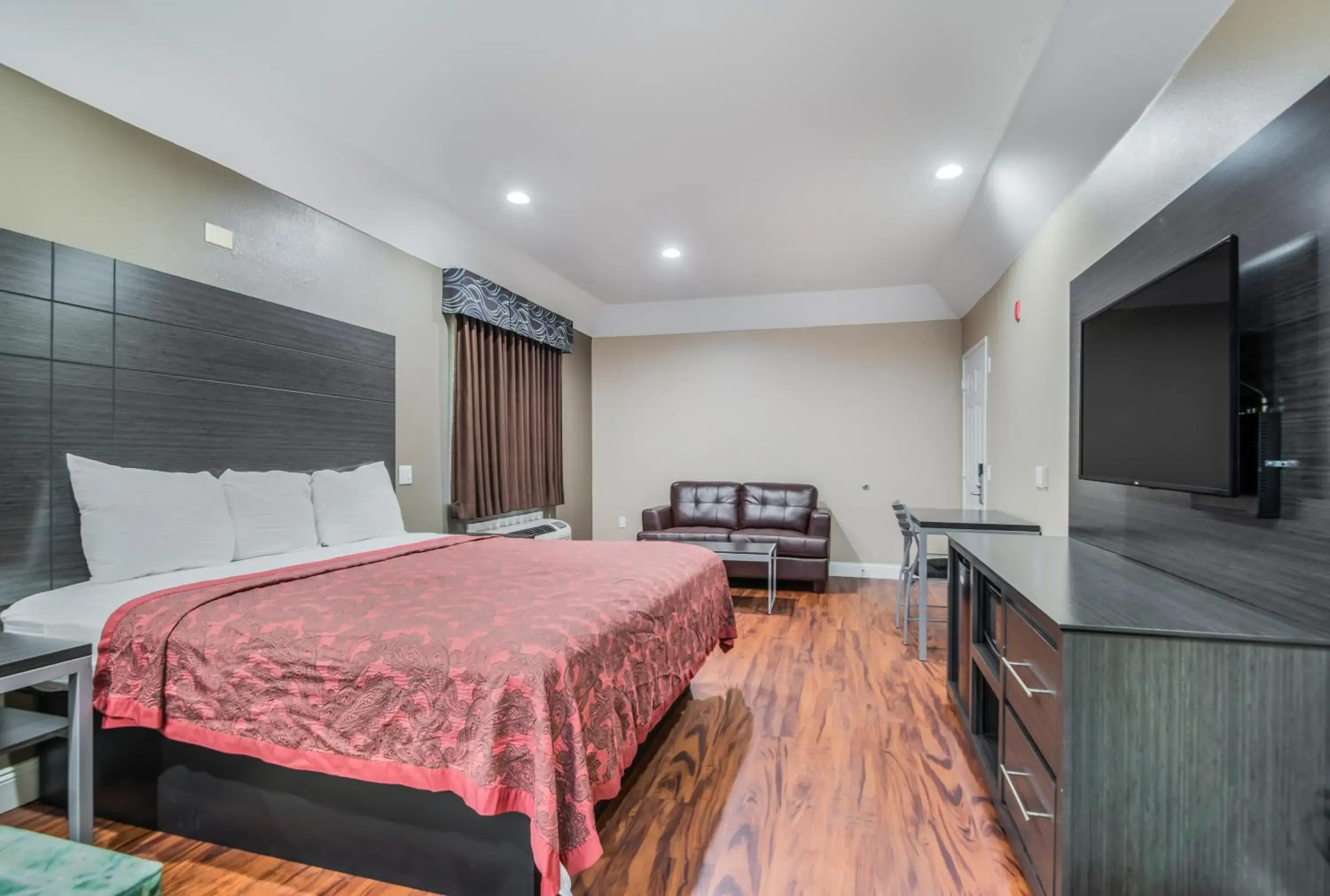 Bed in Scottish Inns & Suites IAH Airport-Beltway 8 Bed in Scottish Inns & Suites IAH Airport-Beltway 8