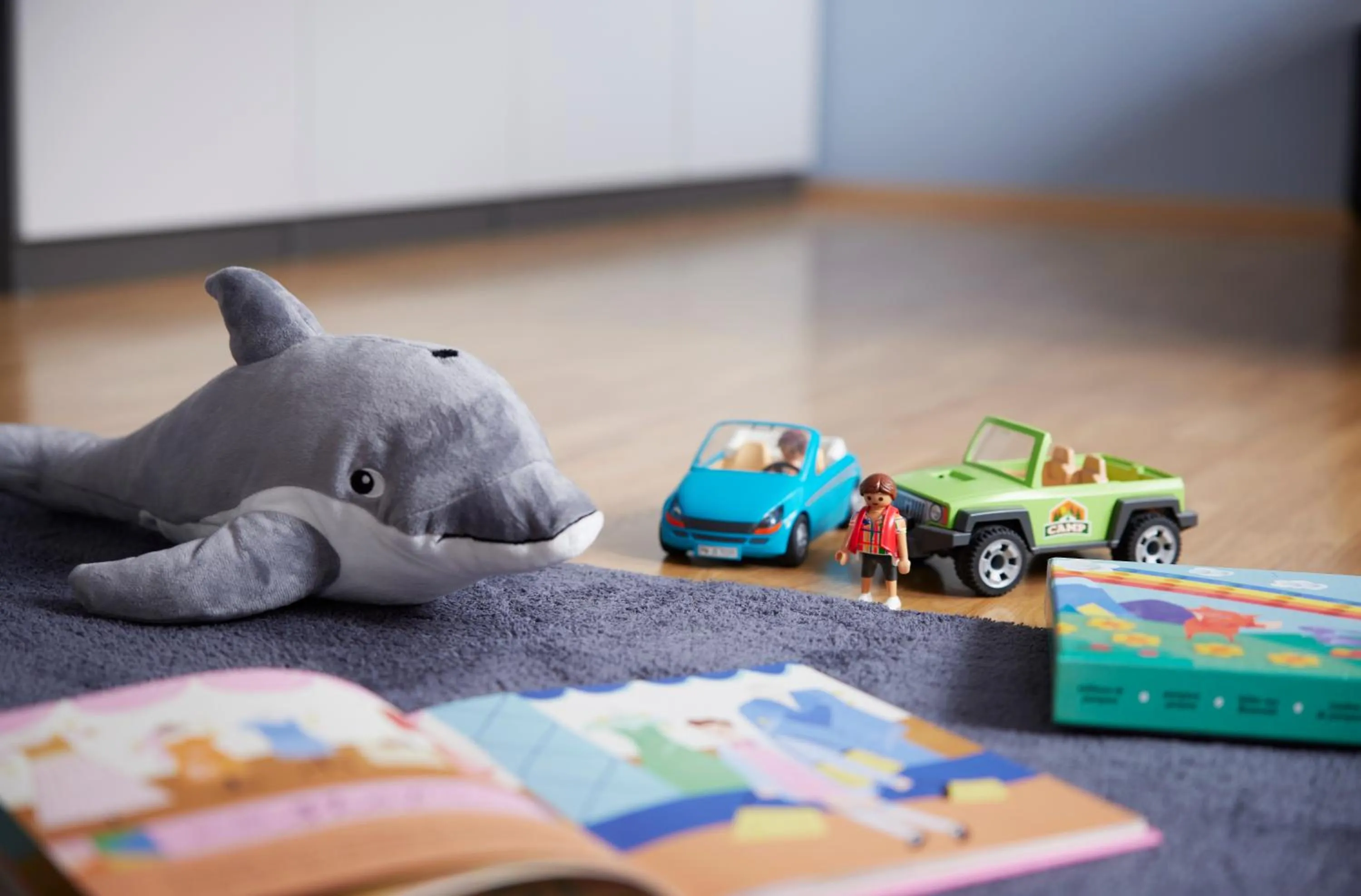 children in SEEGER Living Comfort Downtown