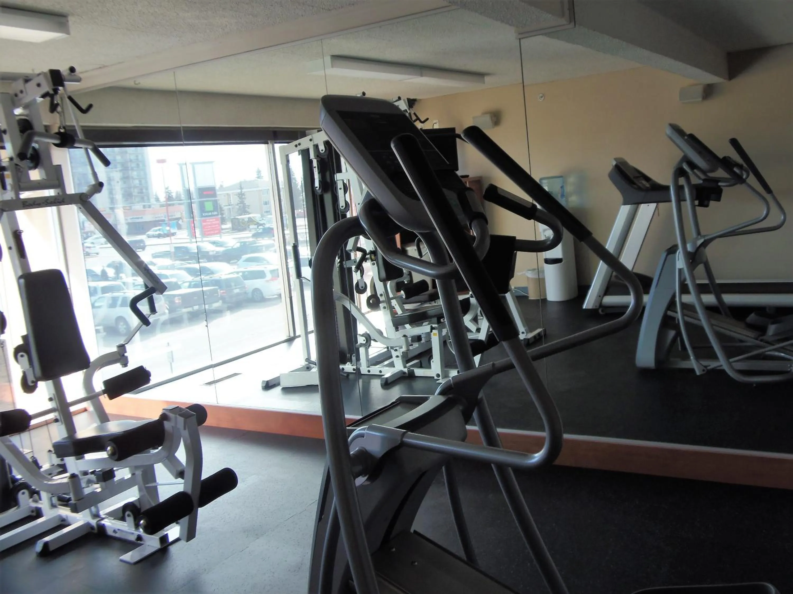 Fitness centre/facilities in Rosslyn Inn & Suites