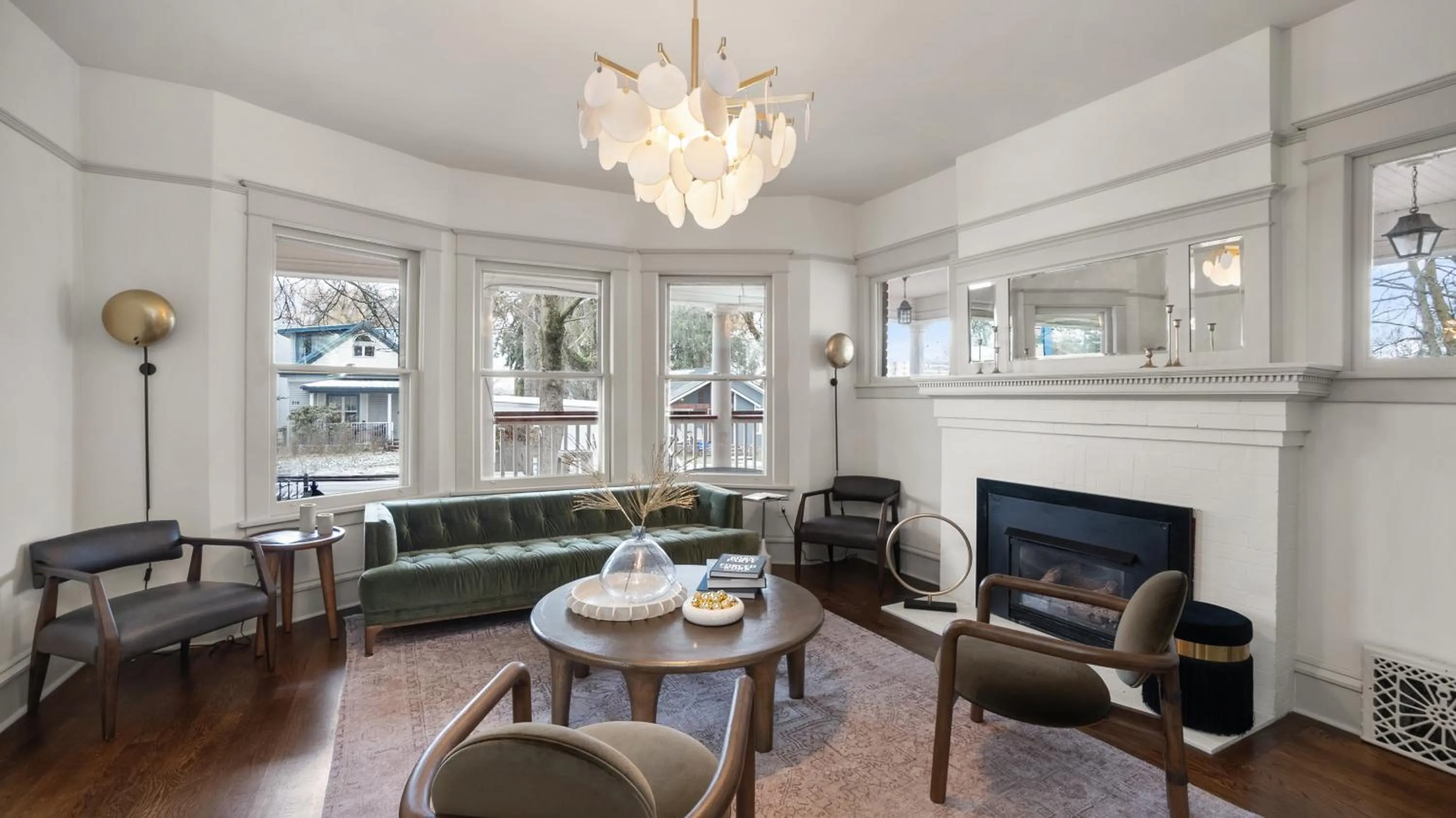 Property building in Greenbriar Inn