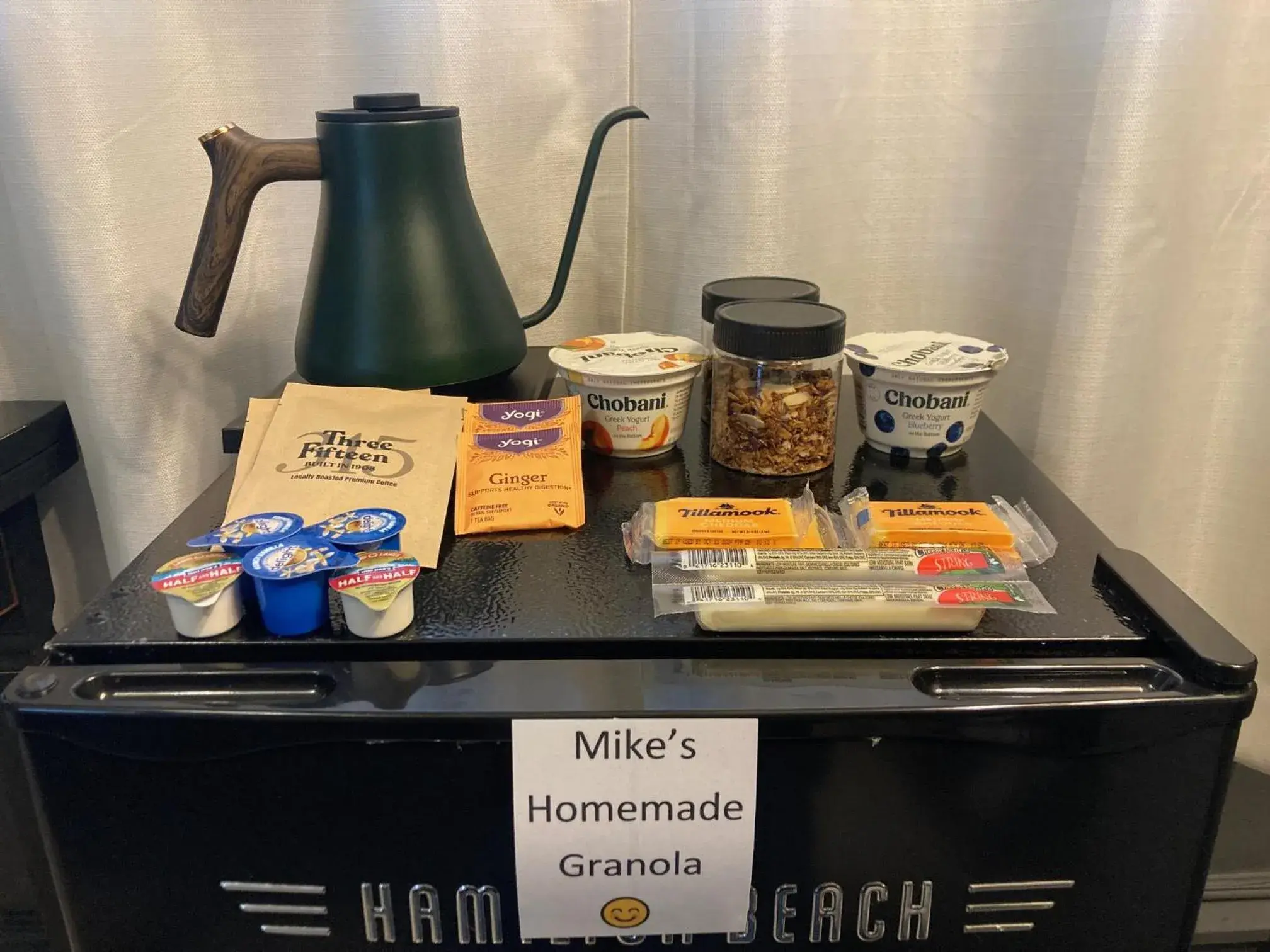 Luxury Queen Room in Greenbriar Inn Luxury Queen Room in Greenbriar Inn