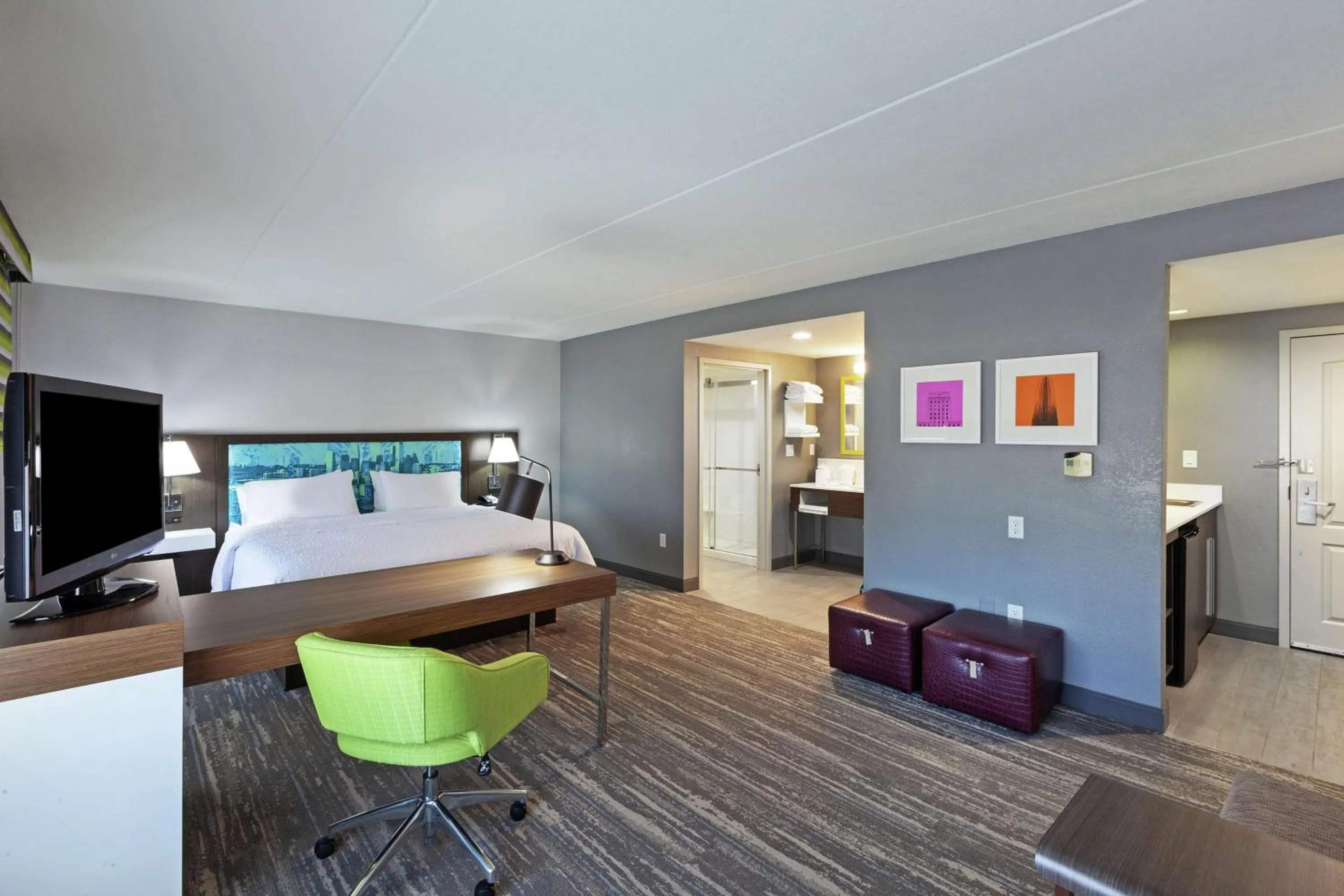 Bedroom, Bed in Hampton Inn & Suites Houston-Bush Intercontinental Airport