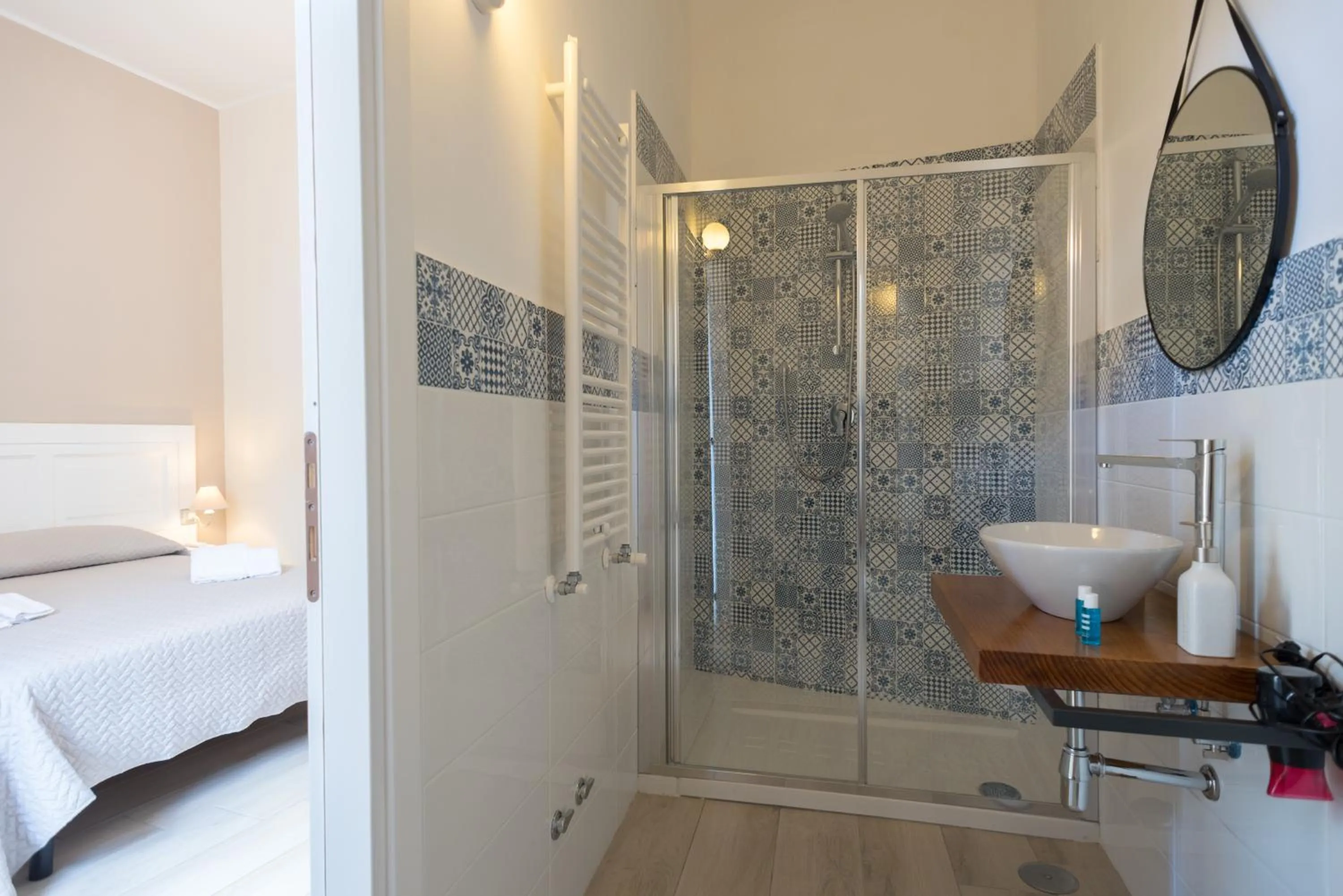 Bathroom, Bed in B&B Supportico Lopez