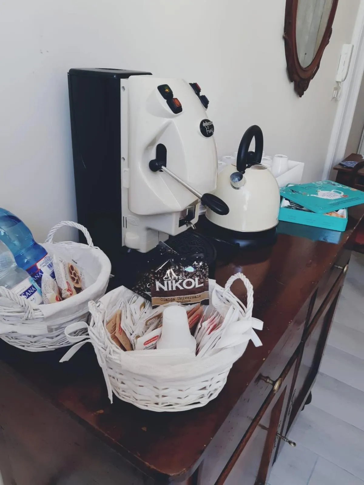 Food and drinks in B&B Supportico Lopez