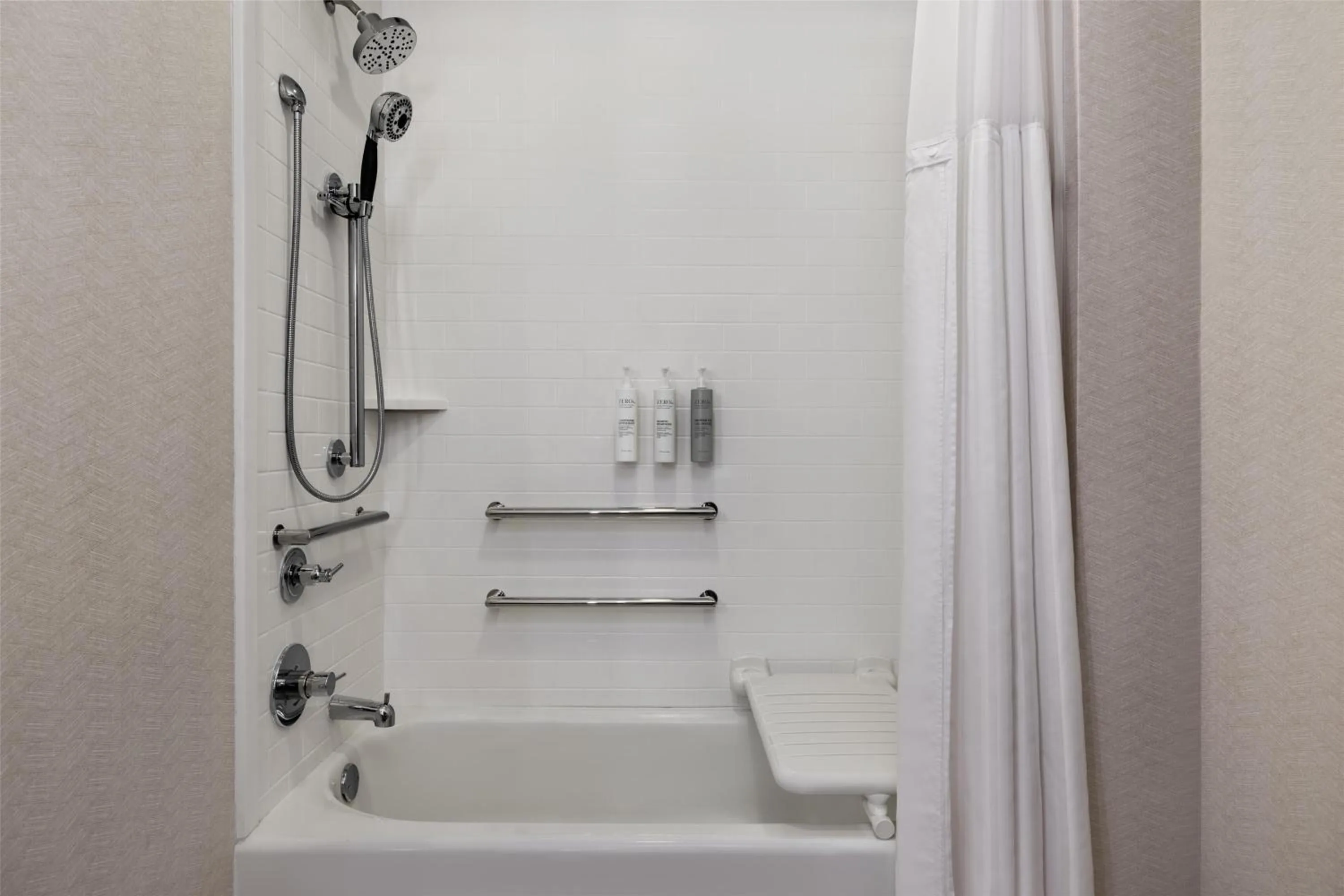 Bathroom in Hilton Garden Inn Indianapolis Downtown