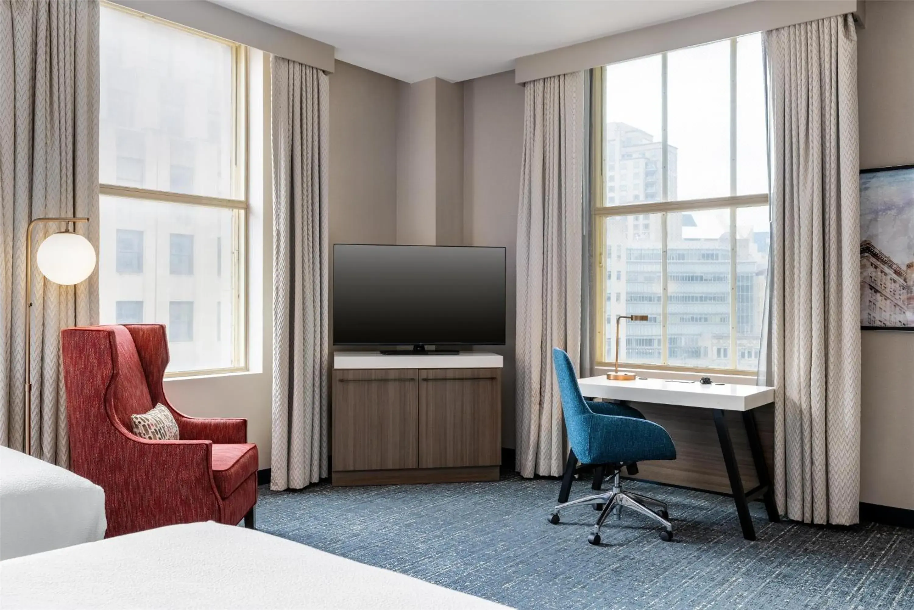 Bed in Hilton Garden Inn Indianapolis Downtown Bed in Hilton Garden Inn Indianapolis Downtown