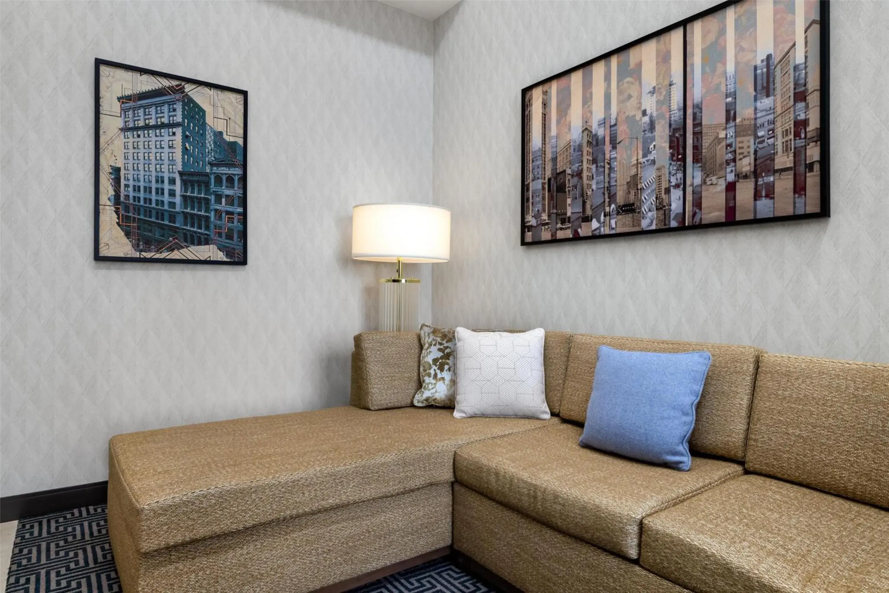 Living room in Hilton Garden Inn Indianapolis Downtown Living room in Hilton Garden Inn Indianapolis Downtown