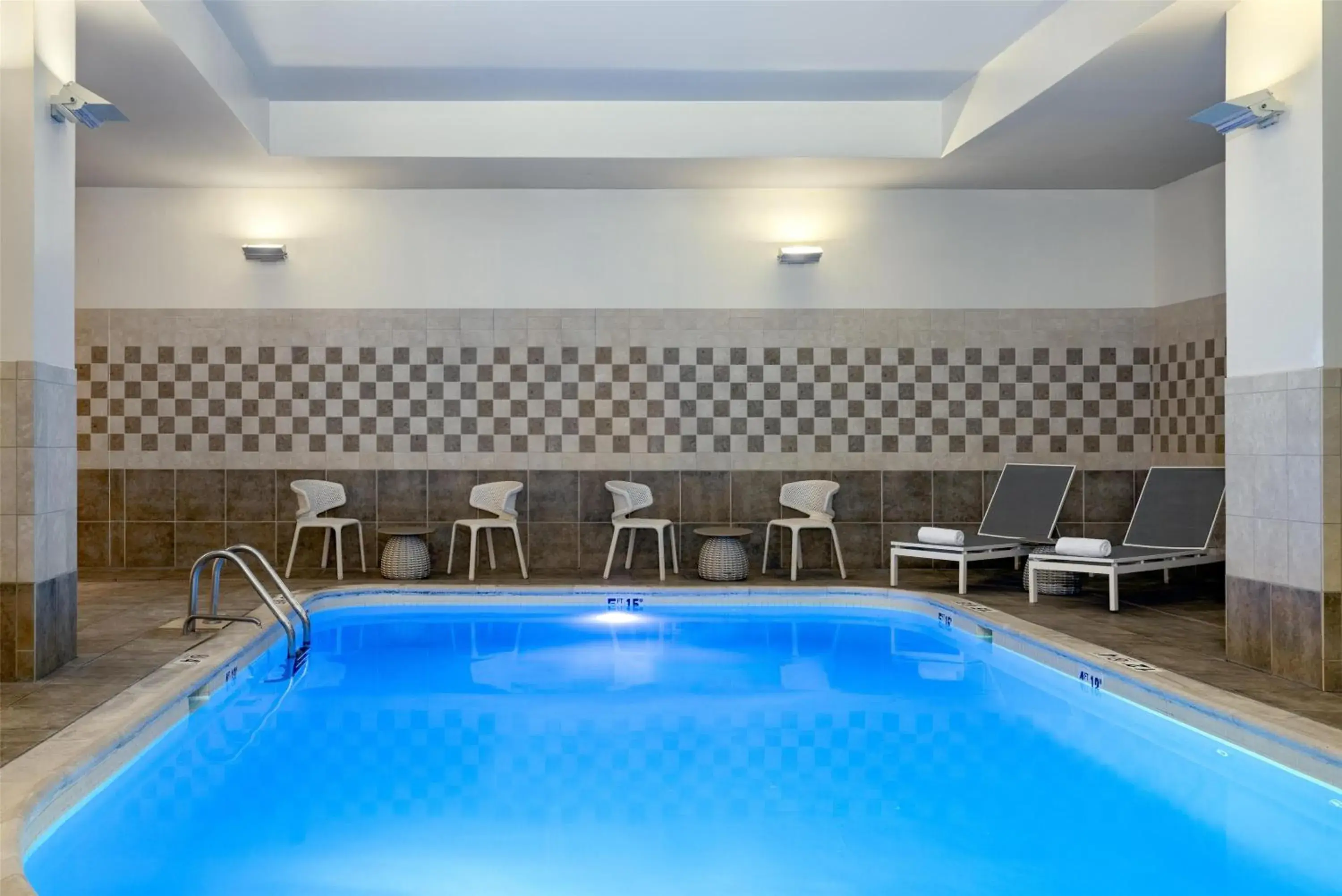 Pool view in Hilton Garden Inn Indianapolis Downtown Pool view in Hilton Garden Inn Indianapolis Downtown