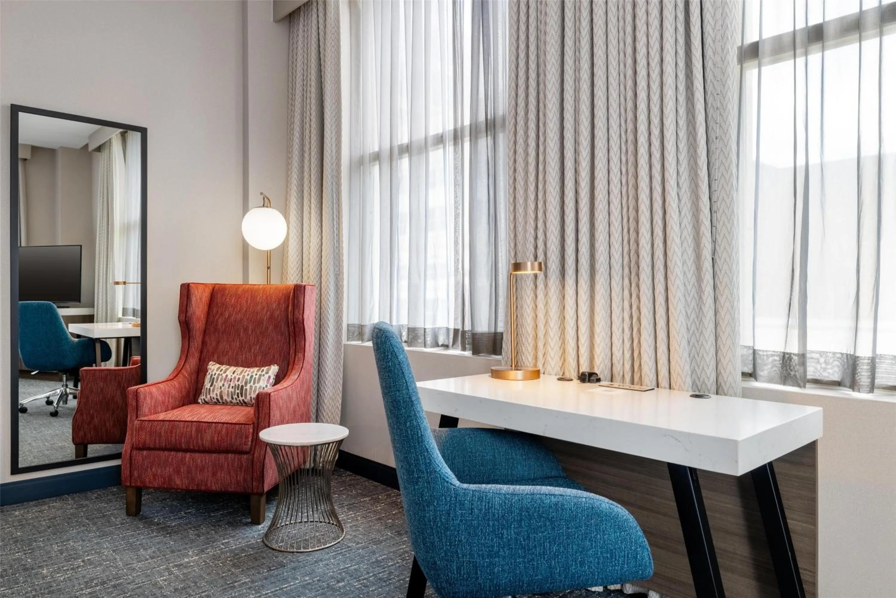 Bedroom in Hilton Garden Inn Indianapolis Downtown