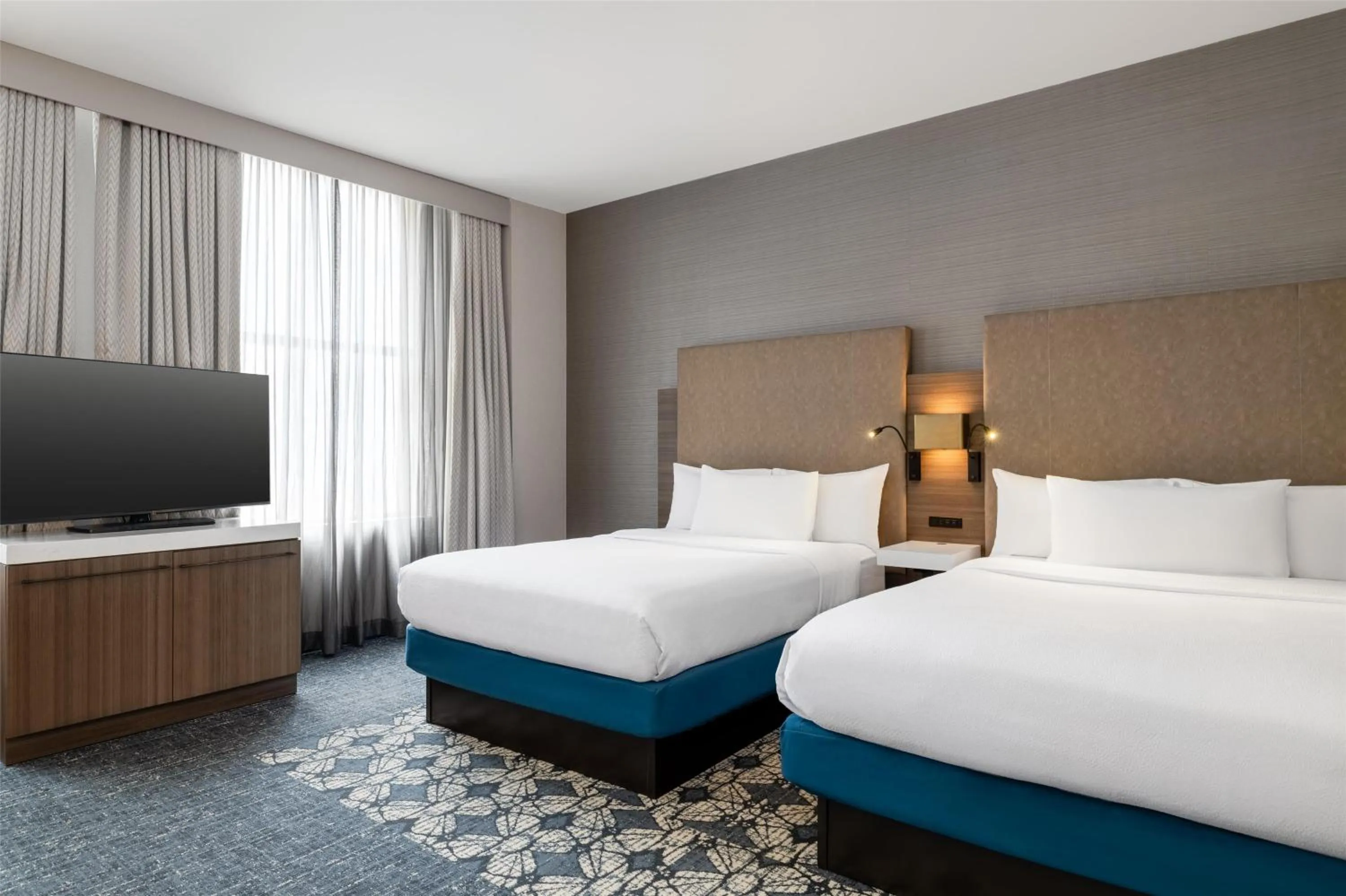 Bed in Hilton Garden Inn Indianapolis Downtown