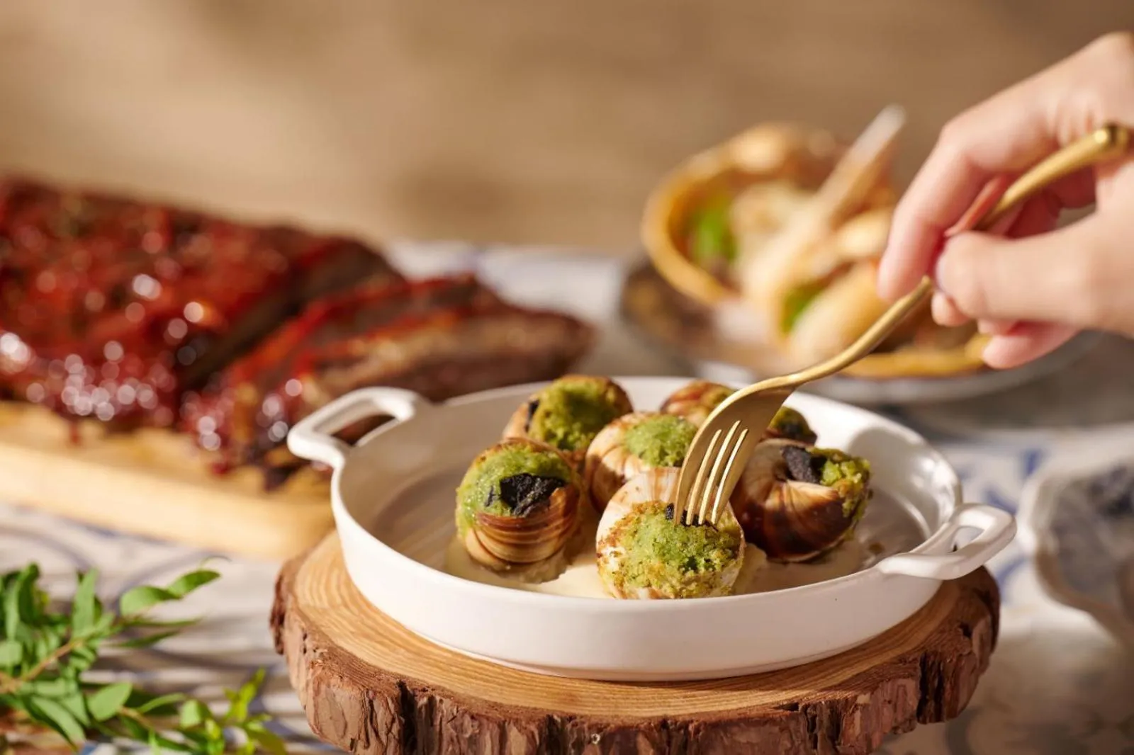 Restaurant/places to eat in Crowne Plaza Hong Kong Kowloon East by IHG