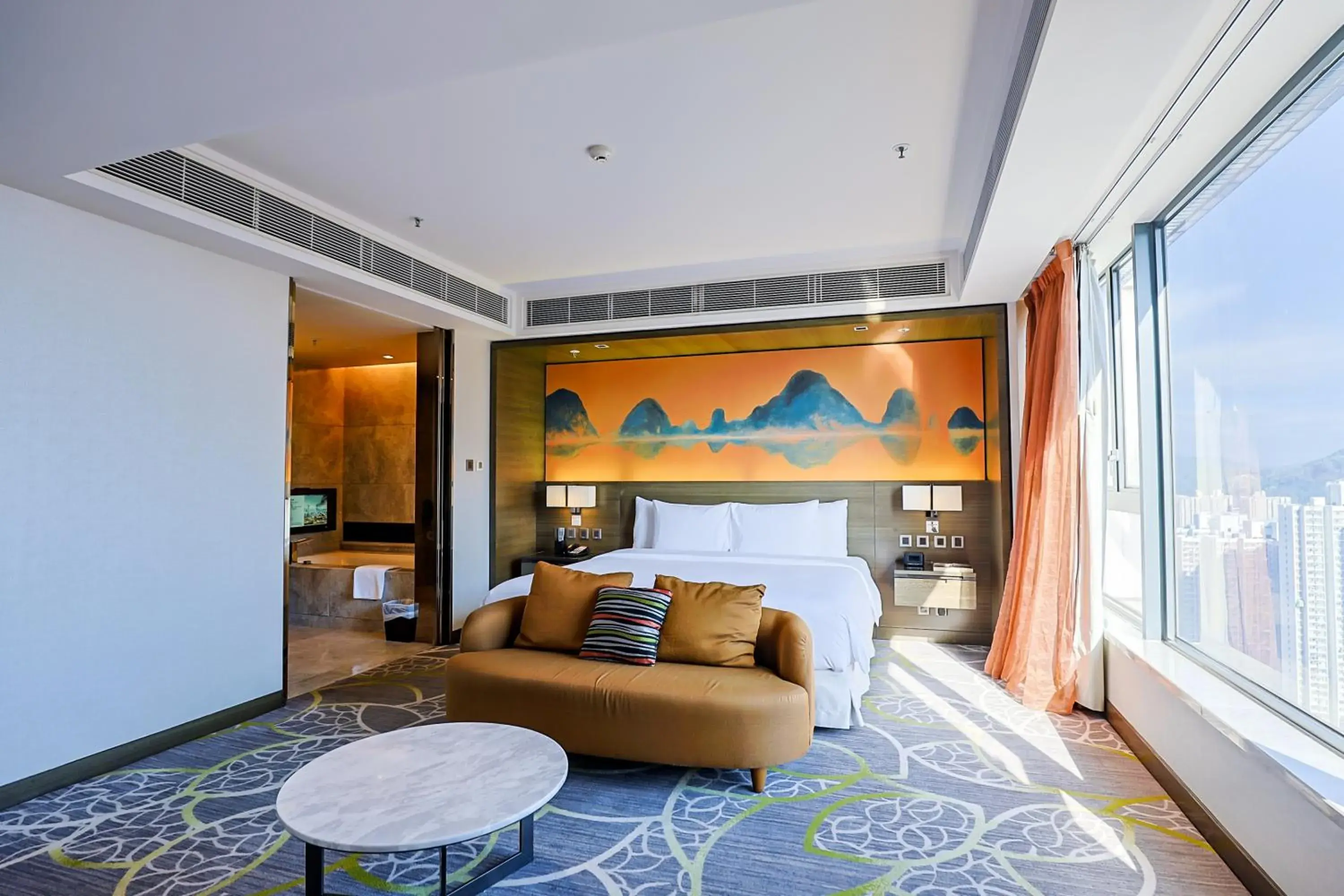 Mountain view in Crowne Plaza Hong Kong Kowloon East by IHG Mountain view in Crowne Plaza Hong Kong Kowloon East by IHG