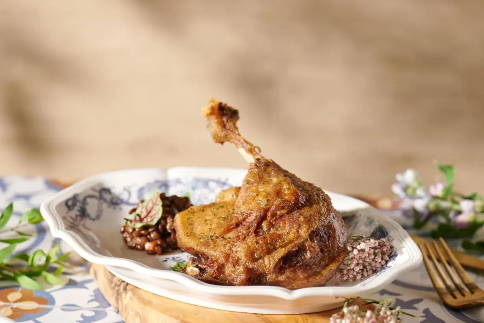 Restaurant/places to eat in Crowne Plaza Hong Kong Kowloon East by IHG Restaurant/places to eat in Crowne Plaza Hong Kong Kowloon East by IHG