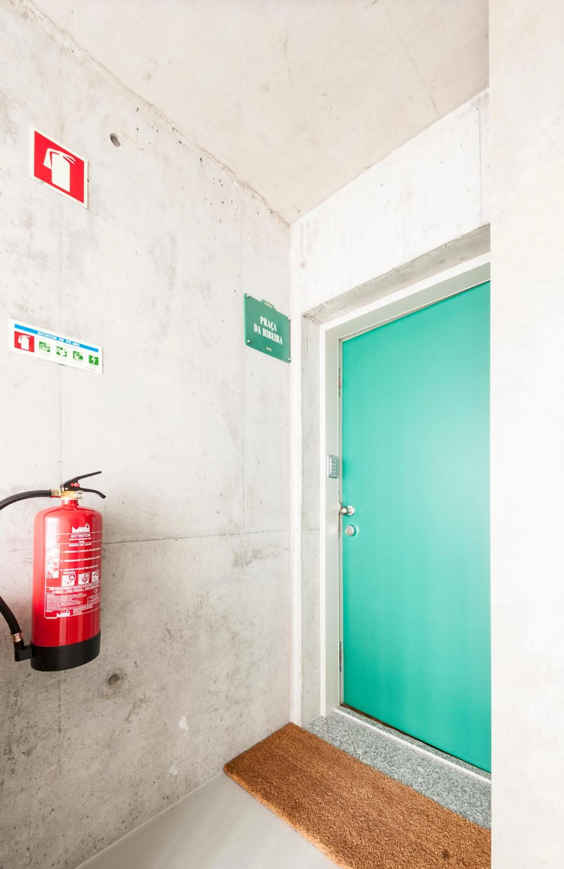 Facade/entrance in PortoSoul Trindade