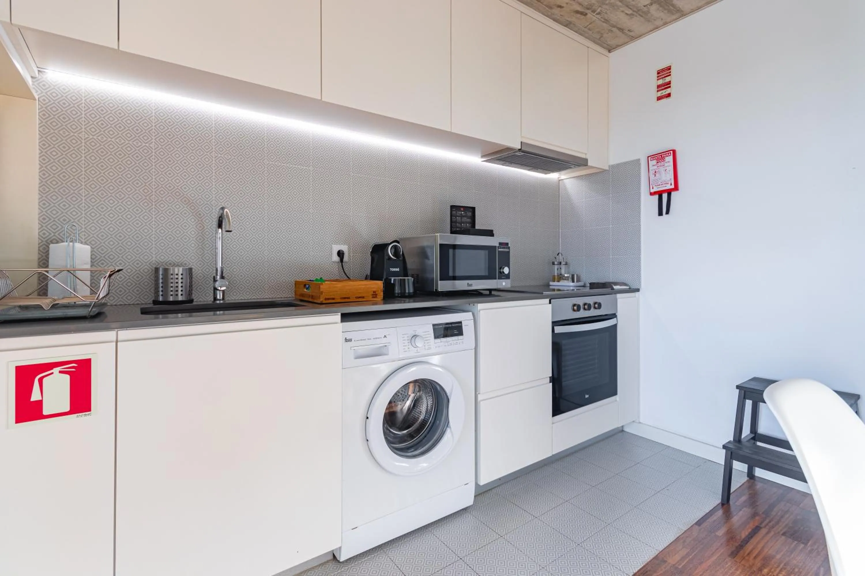 Coffee/tea facilities in PortoSoul Trindade