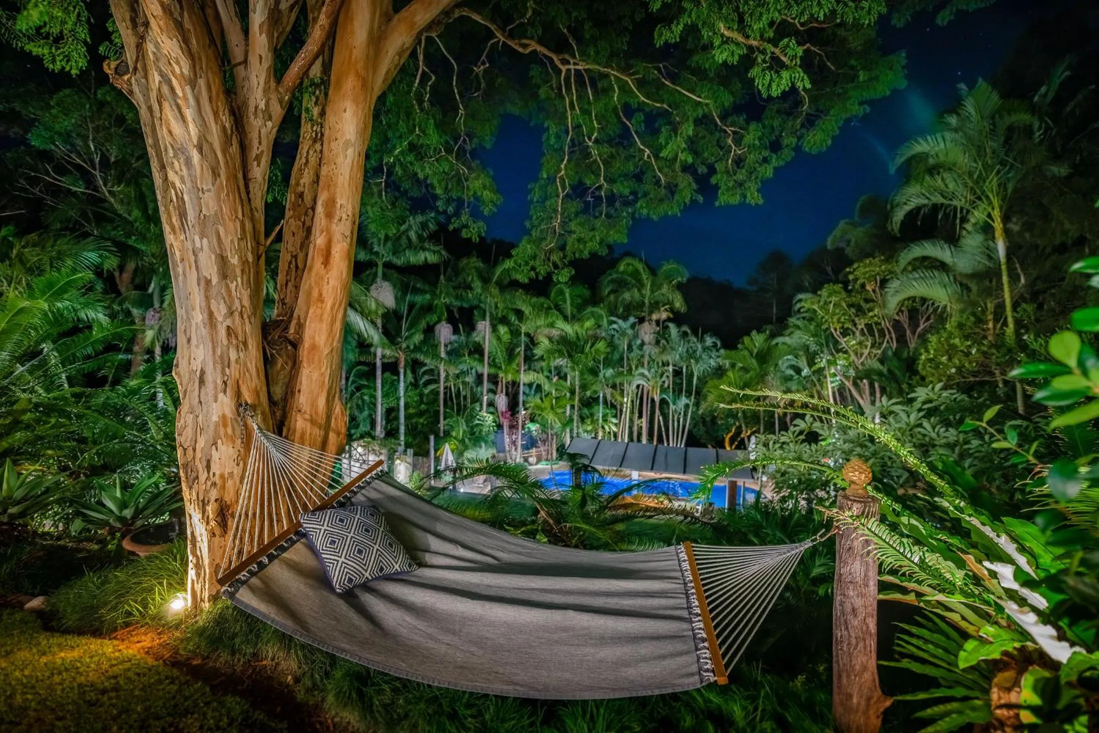 Garden view in Sensom at Sapphire - Adults only B&B