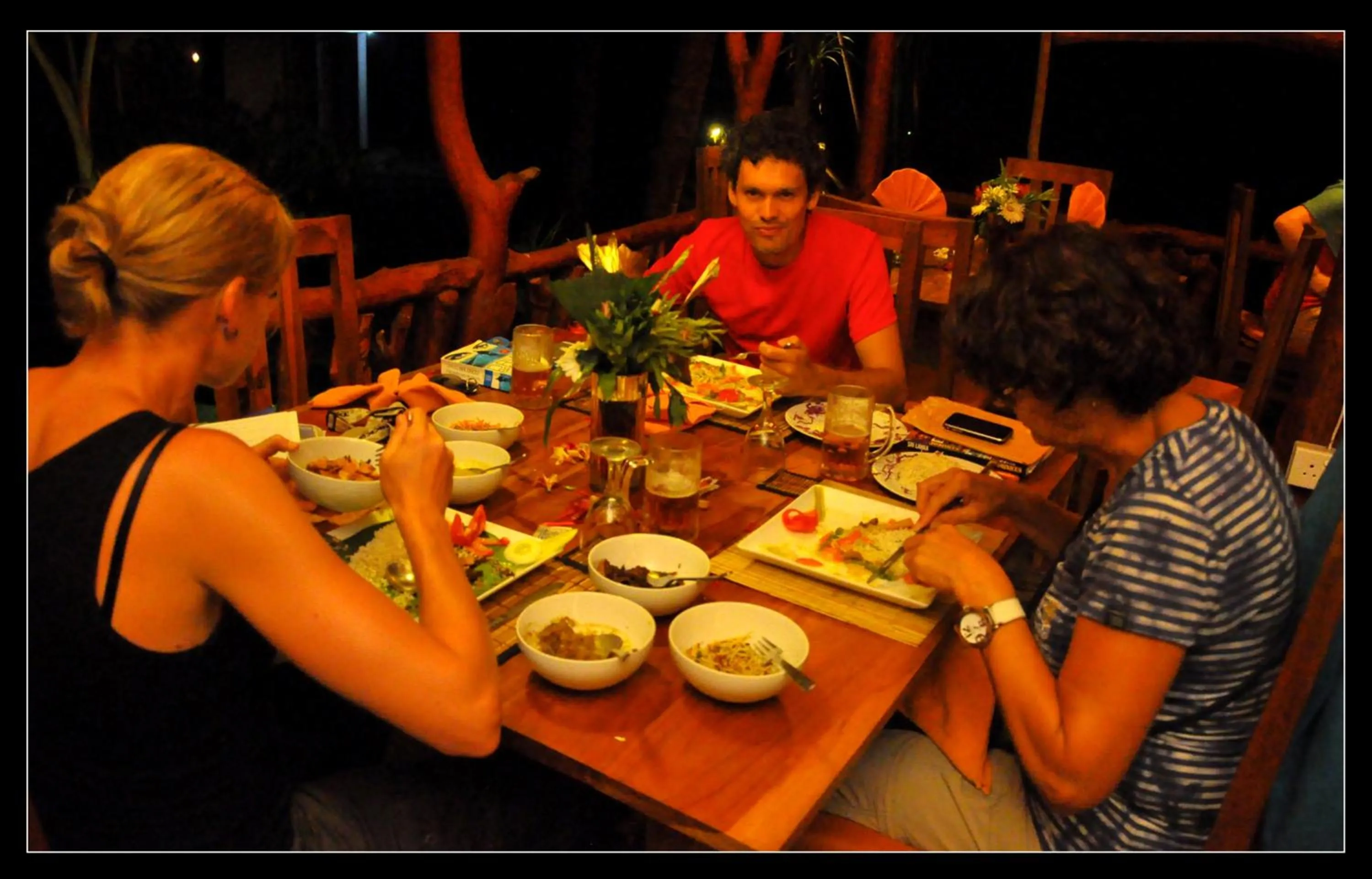 Restaurant/places to eat in Kottawatta Village