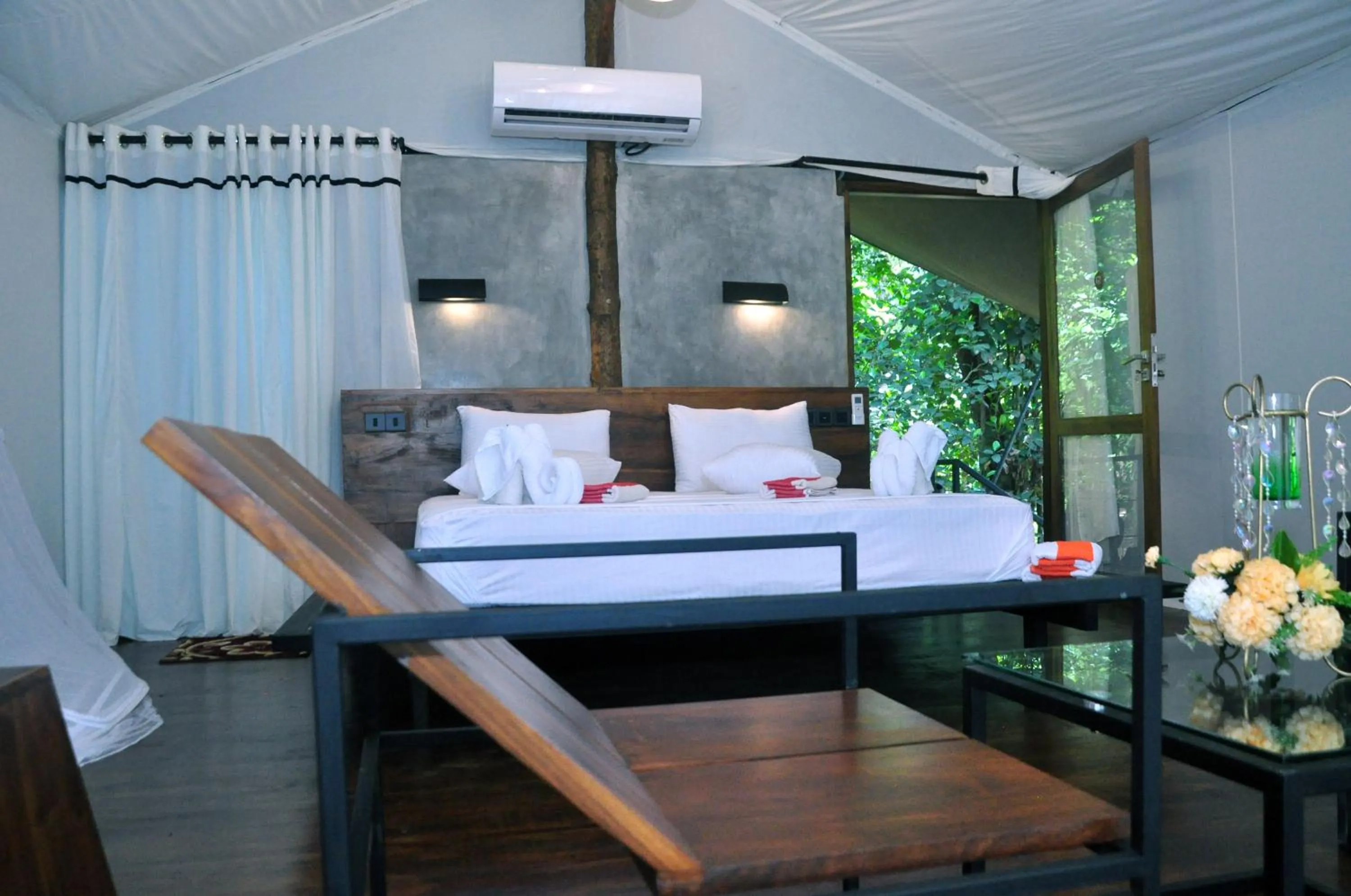 Bed in Kottawatta Village