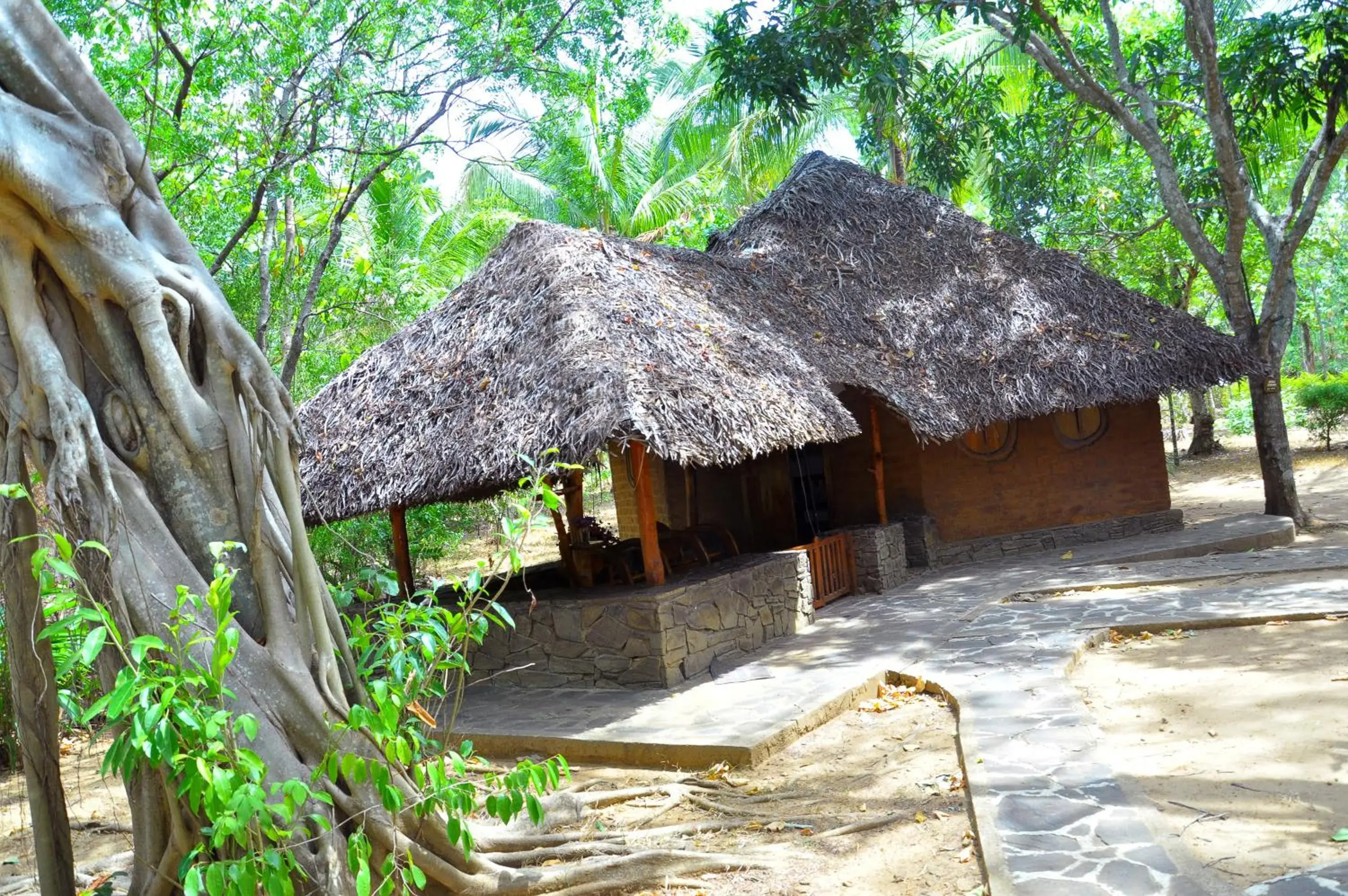 Facade/entrance in Kottawatta Village Facade/entrance in Kottawatta Village