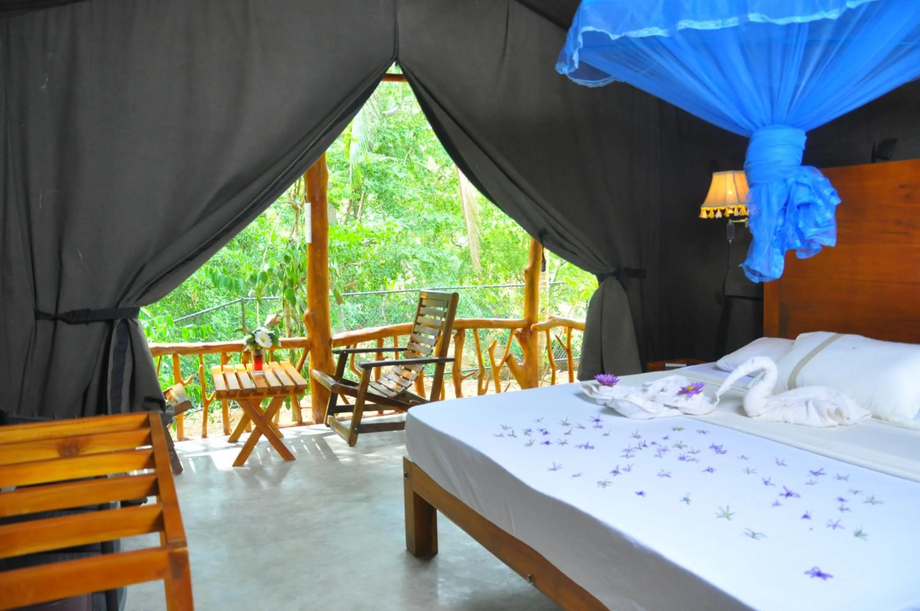 Bedroom, Bed in Kottawatta Village
