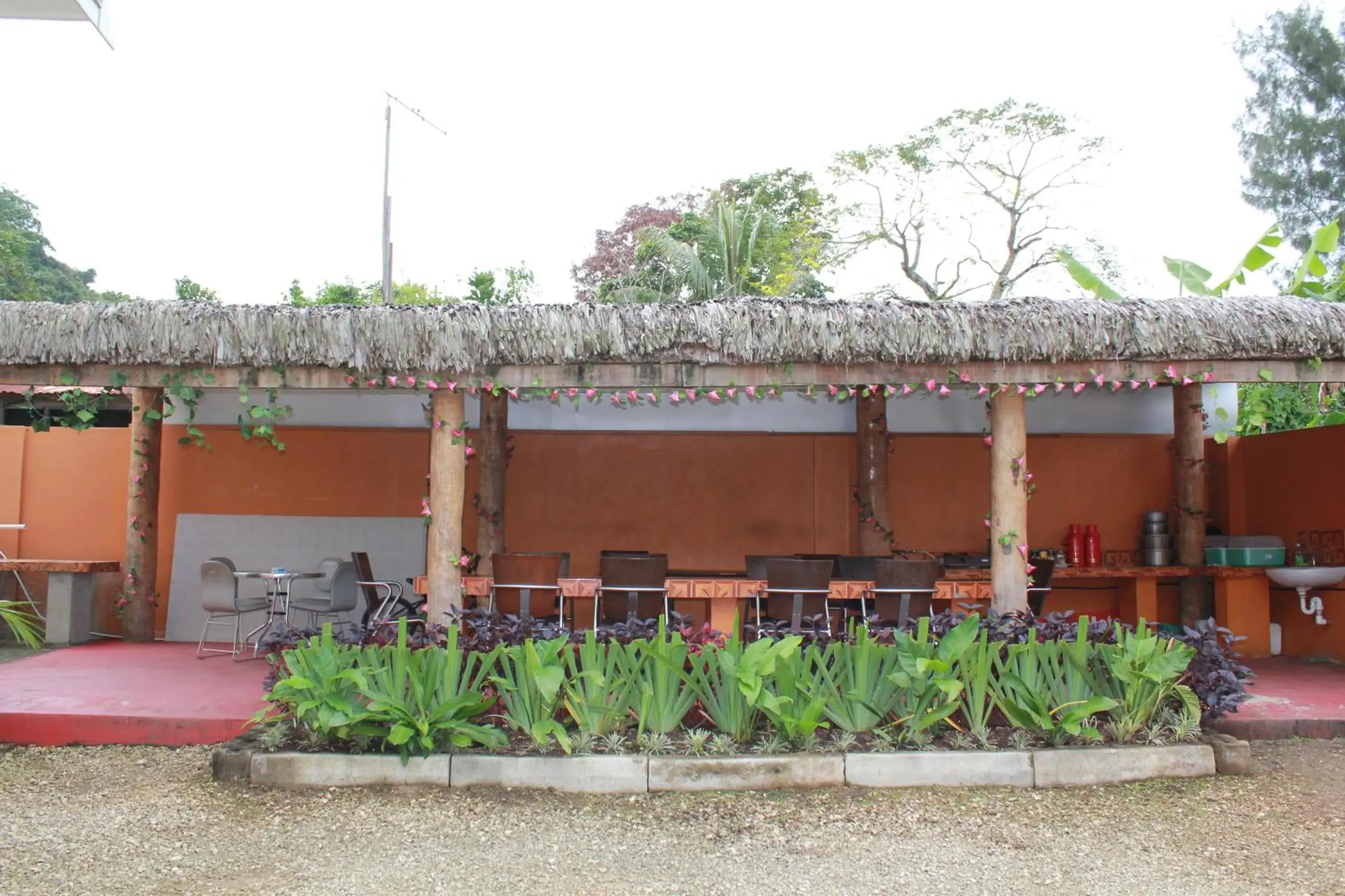 Facade/entrance in Pacific Paradise Motel Facade/entrance in Pacific Paradise Motel