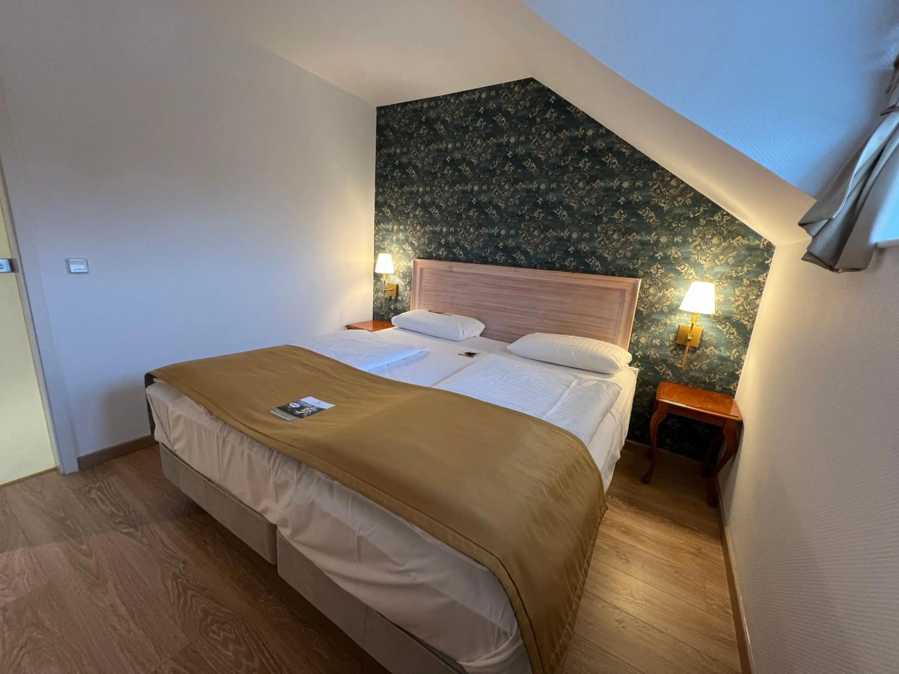 Property building, Bed in Hotel Am Mühlenteich