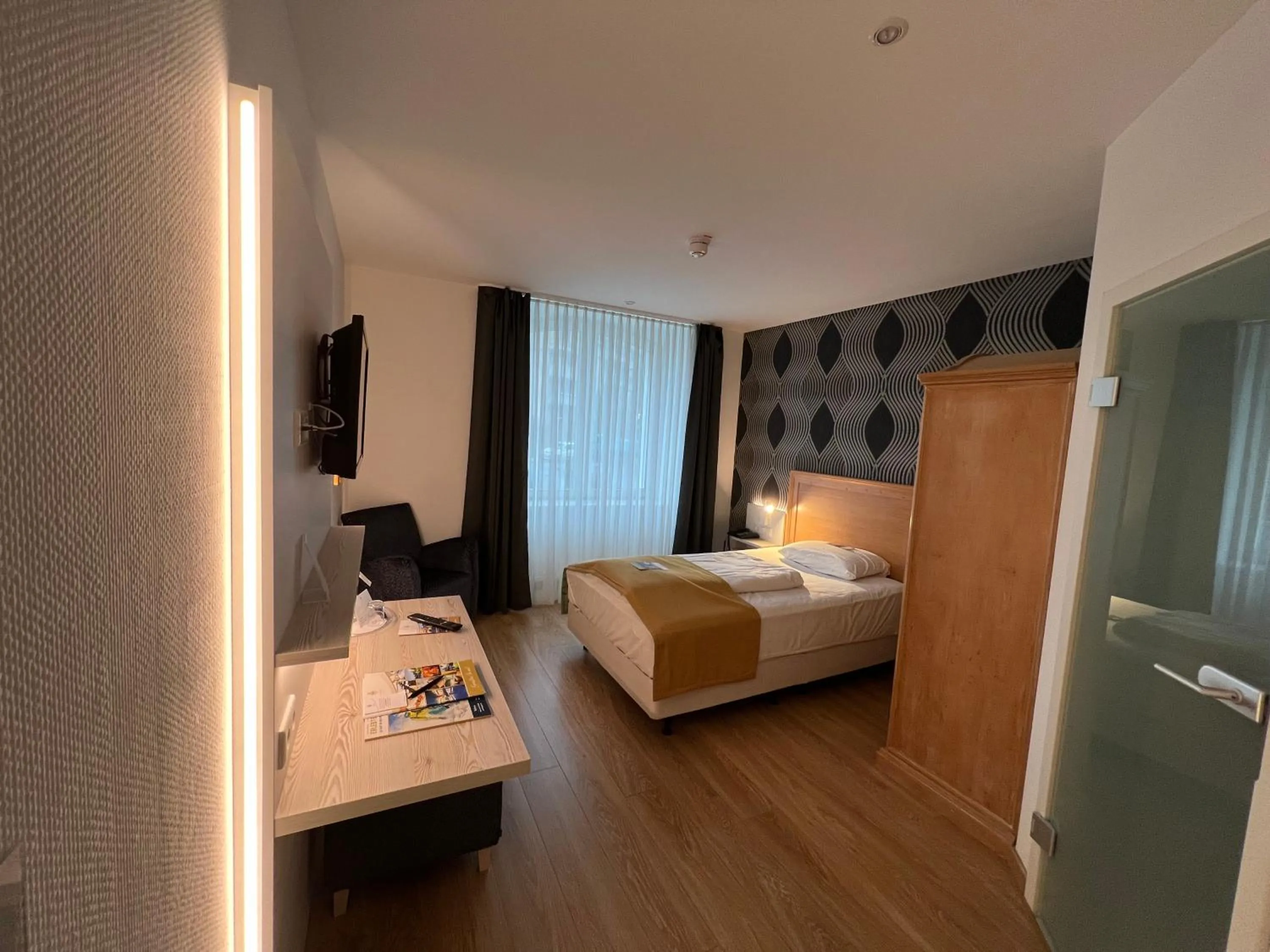 Property building, Bed in Hotel Am Mühlenteich