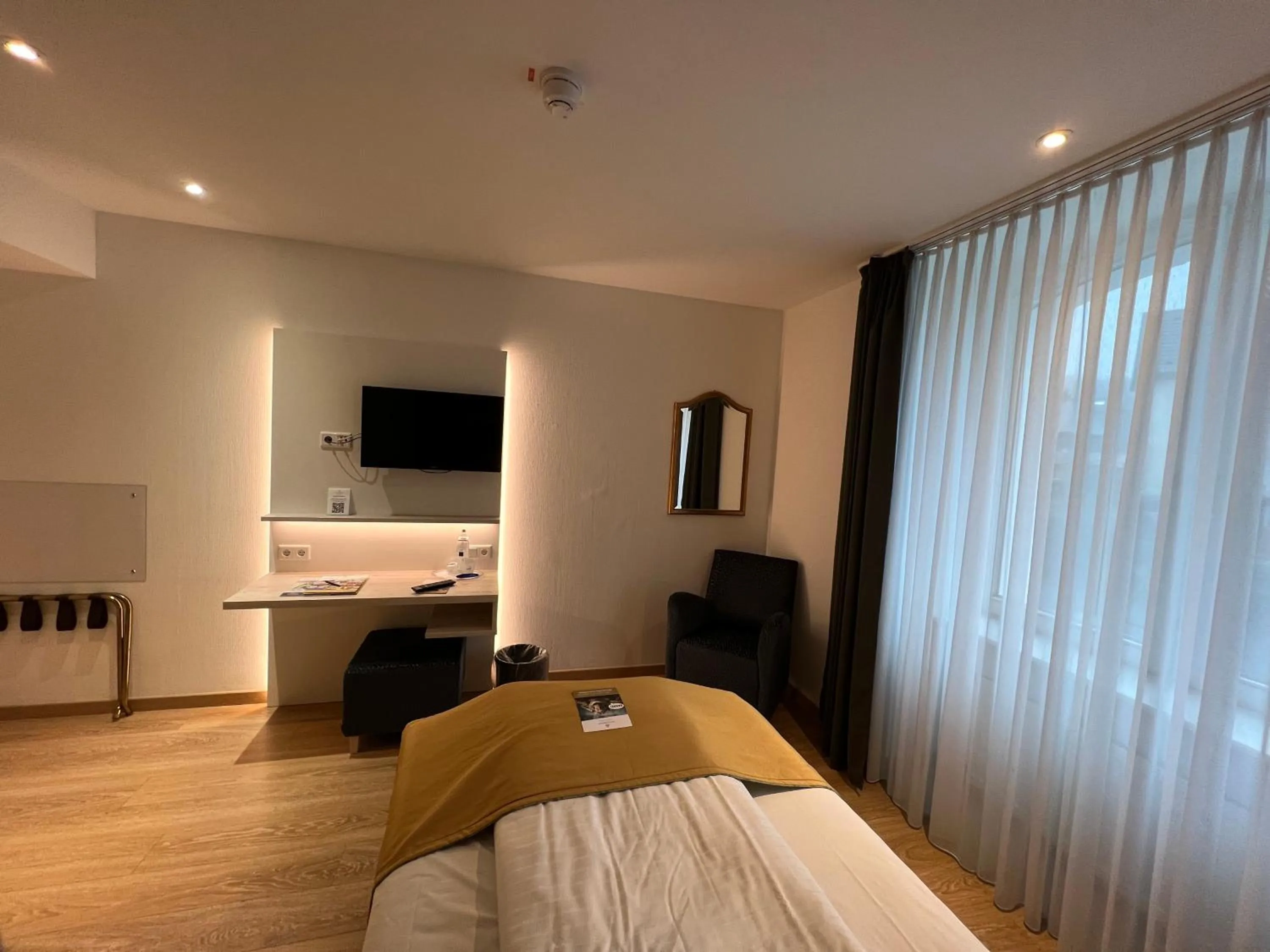 Property building, Bed in Hotel Am Mühlenteich