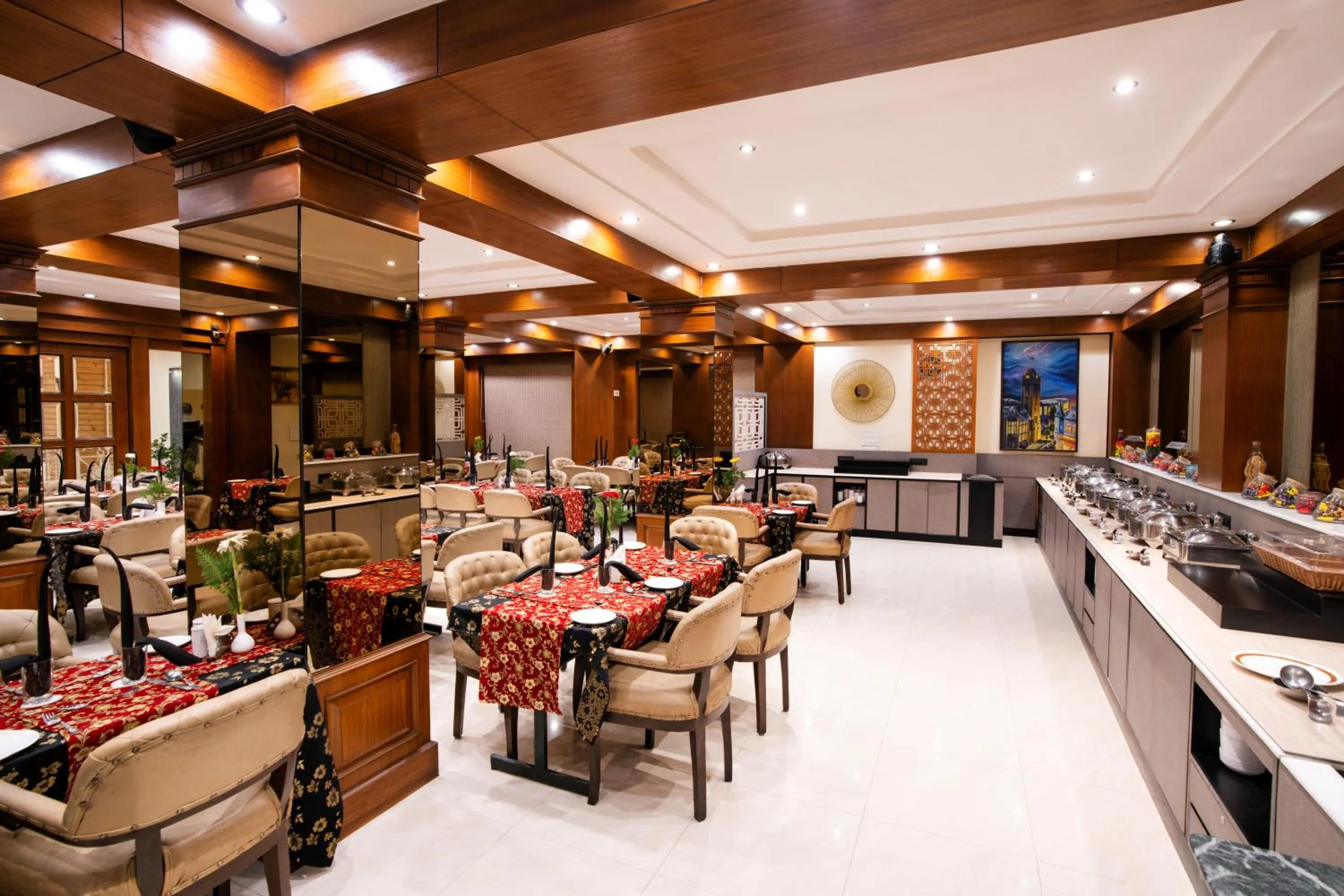 Restaurant/places to eat in Hotel Viceroy