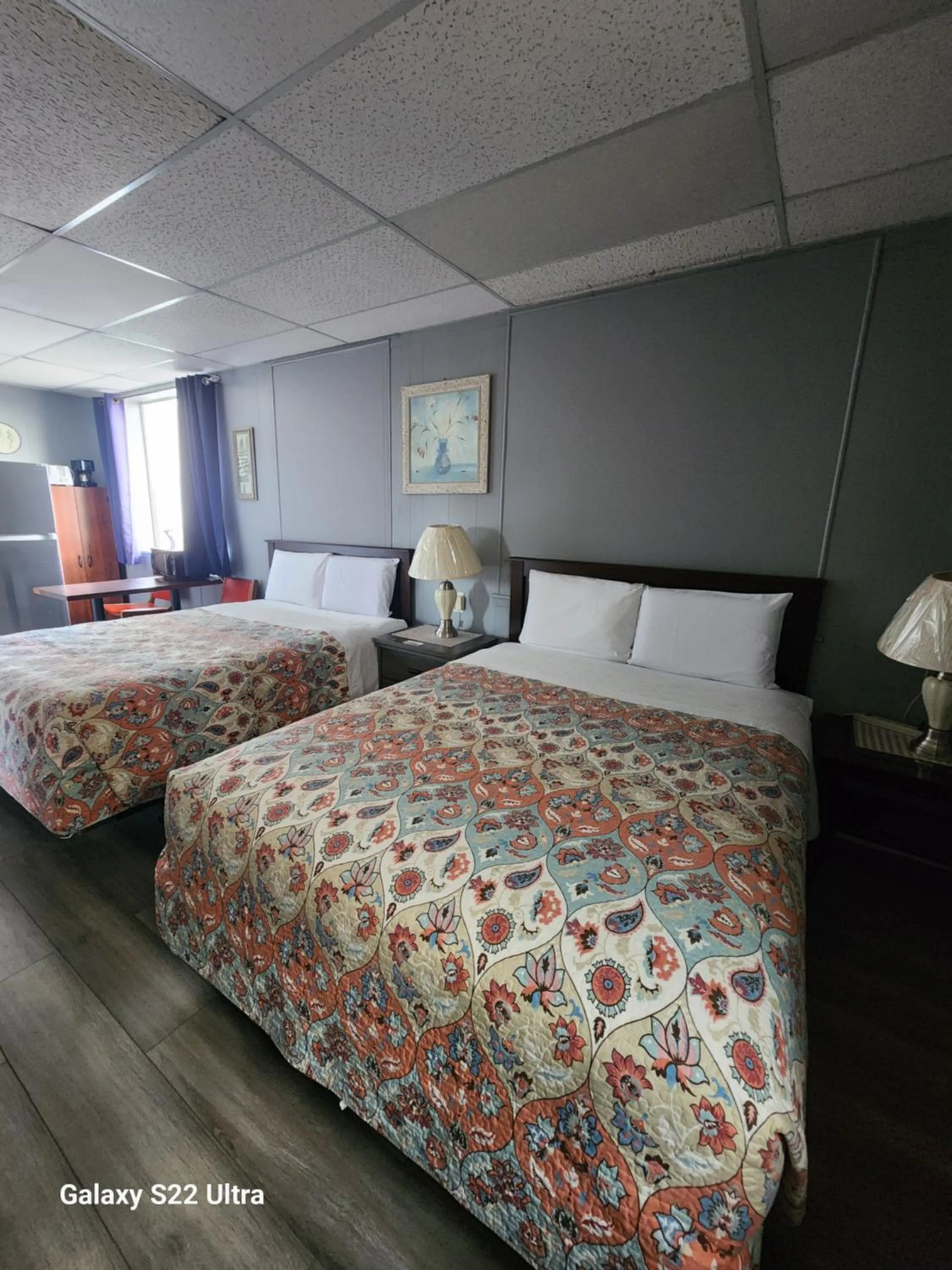 Bed in Nipigon Travelers Motel