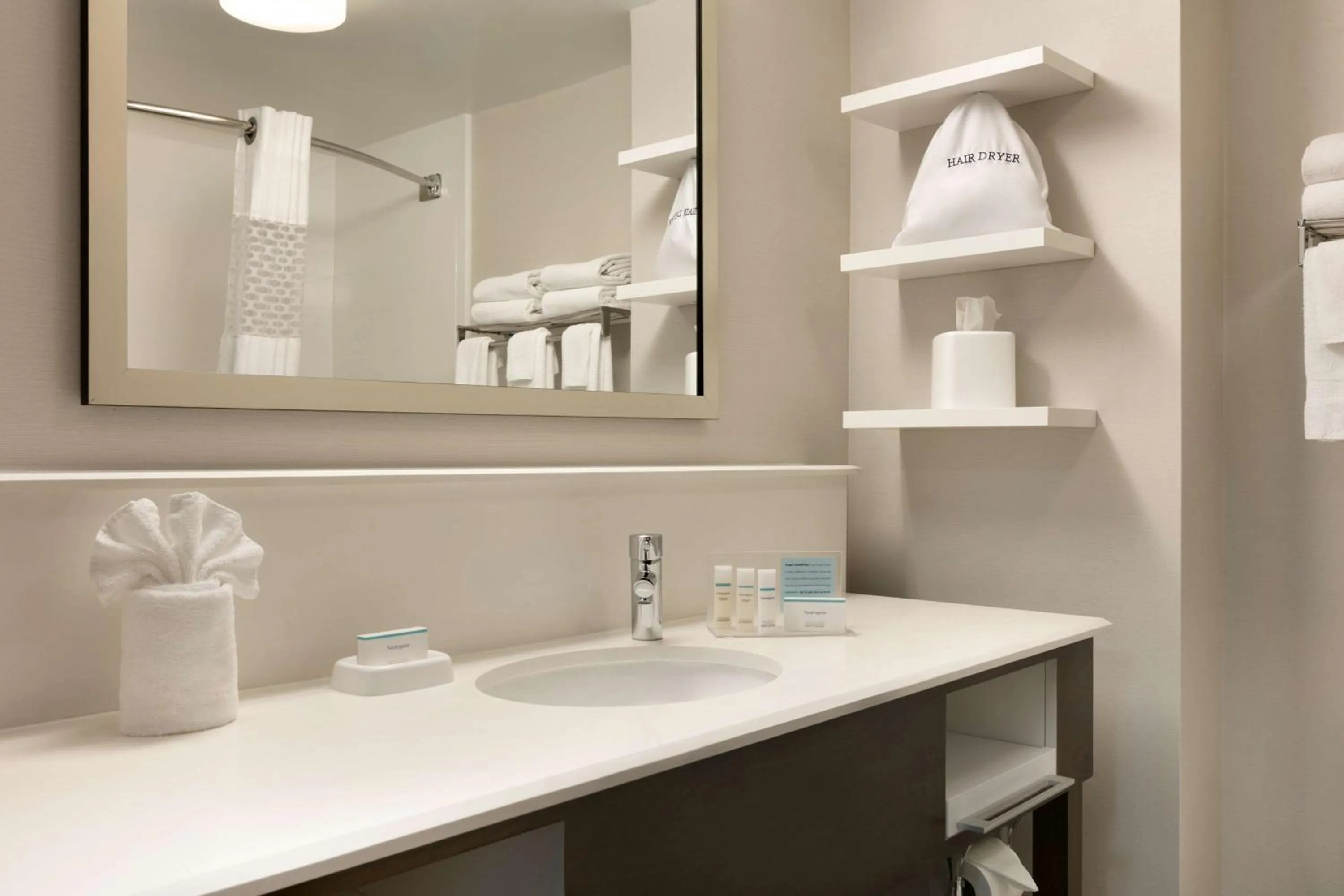 Bathroom in Hampton Inn & Suites Hershey