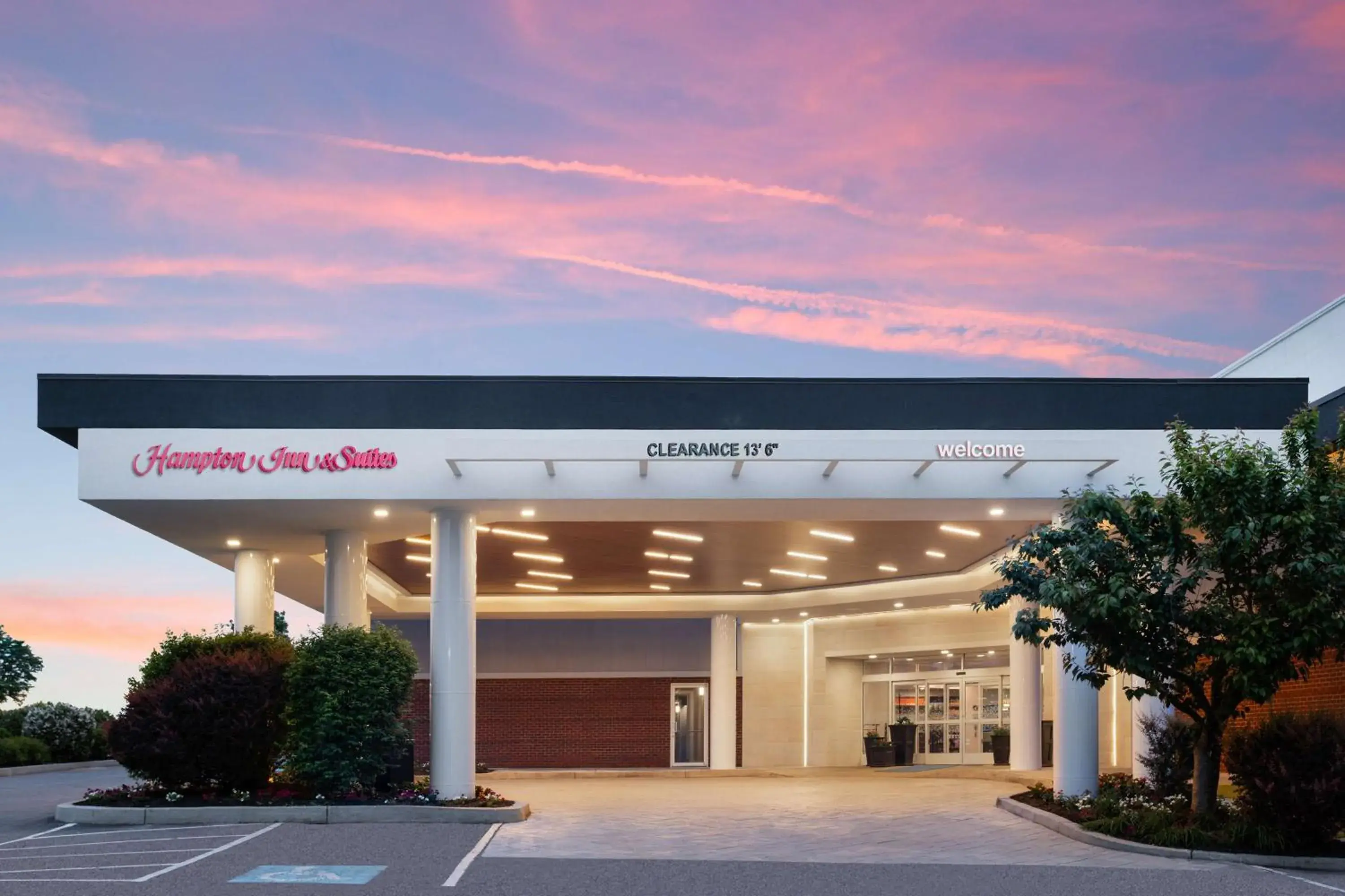 Property building in Hampton Inn & Suites Hershey Property building in Hampton Inn & Suites Hershey