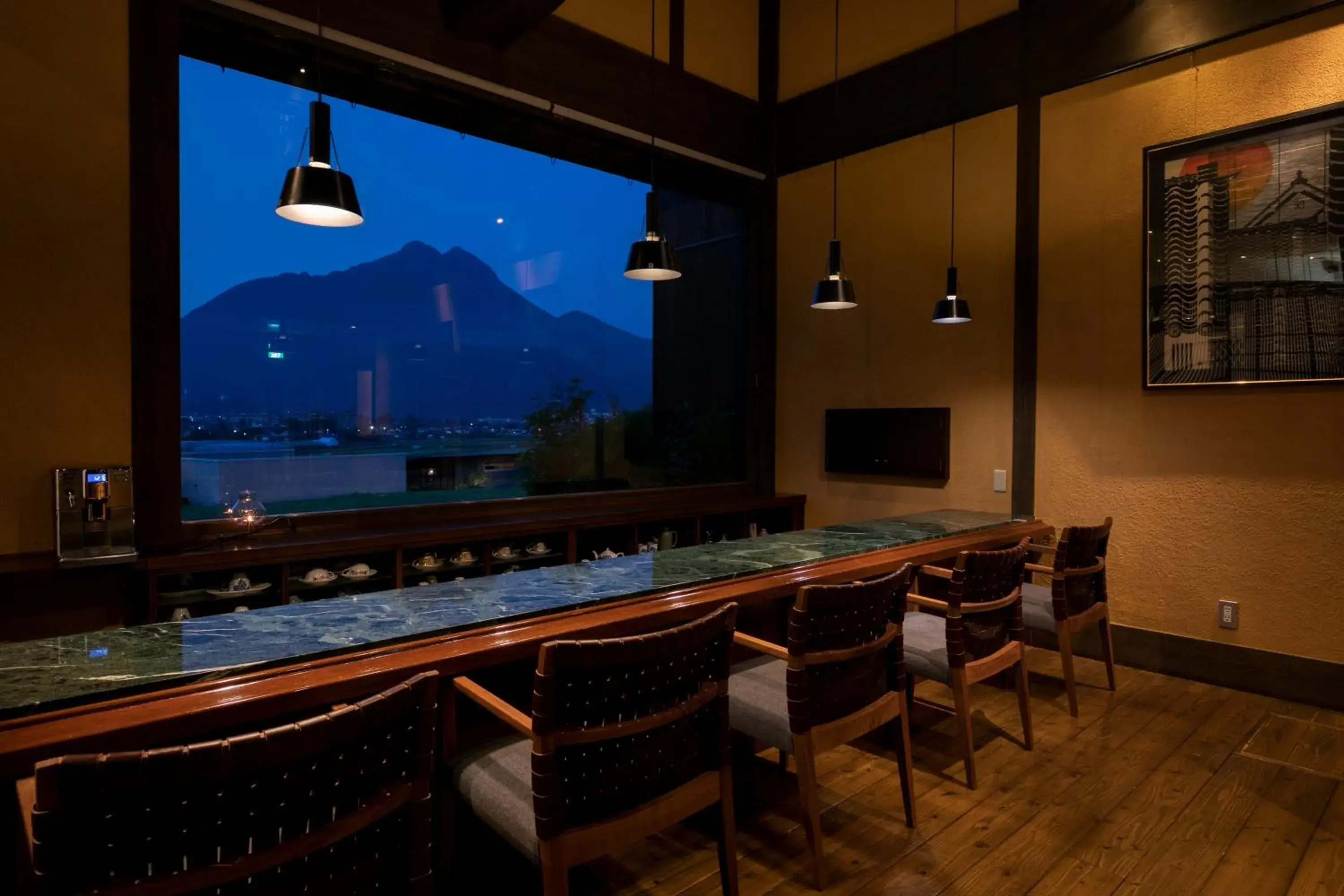 Lounge or bar in Yufuin Onsen Toshoan Lounge or bar in Yufuin Onsen Toshoan