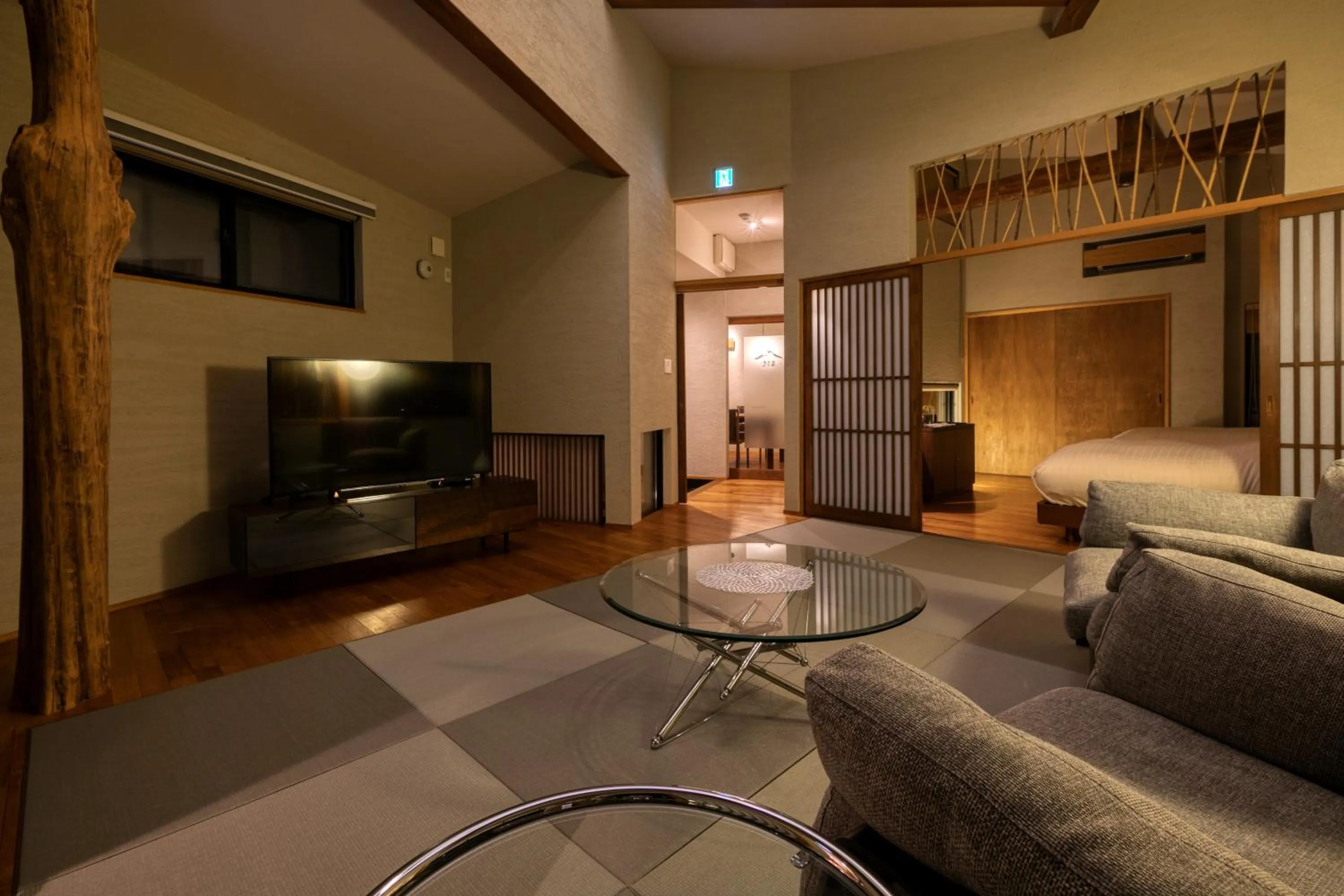Living room in Yufuin Onsen Toshoan