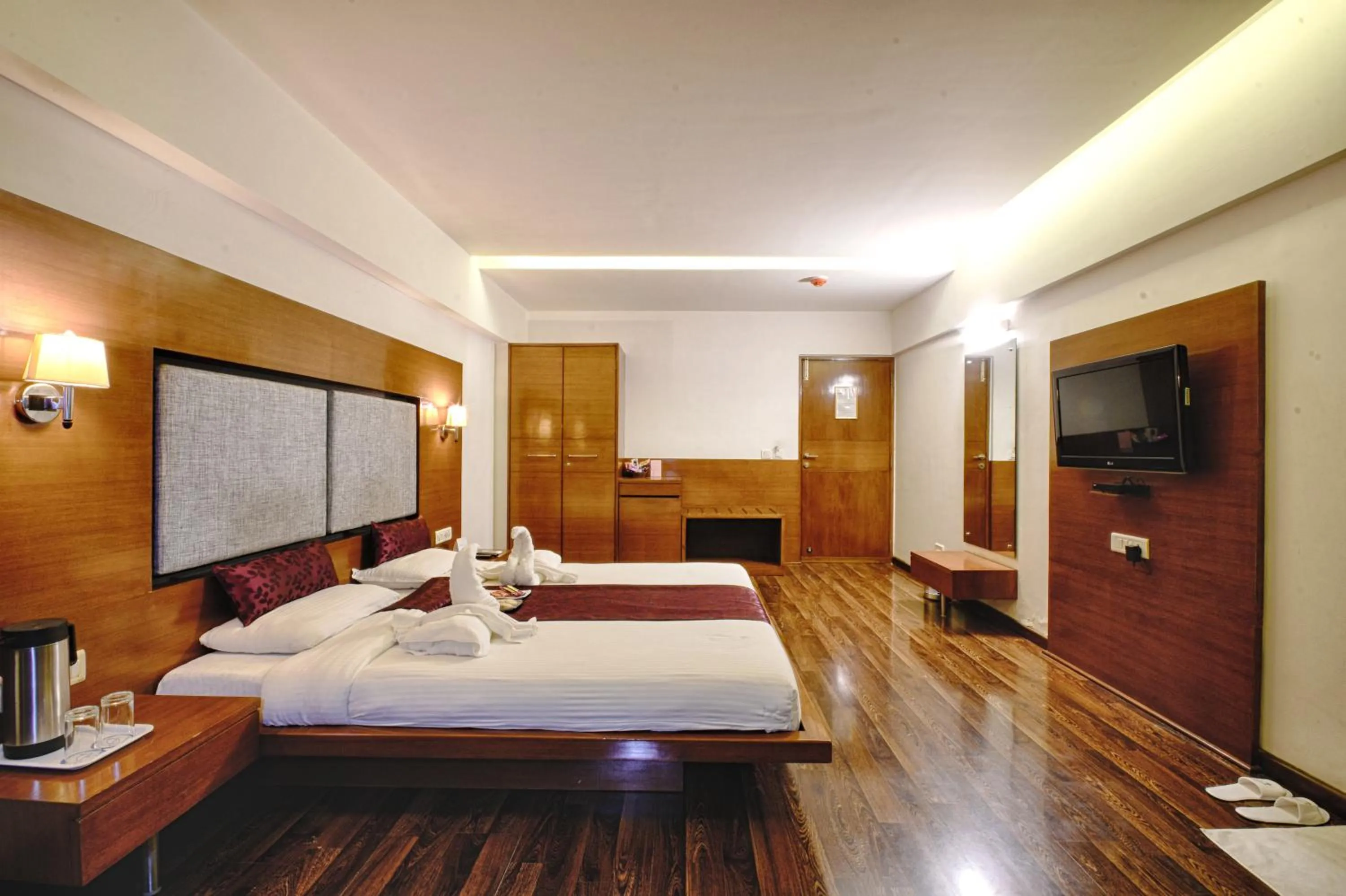 Bed in Hotel Platinum Residency
