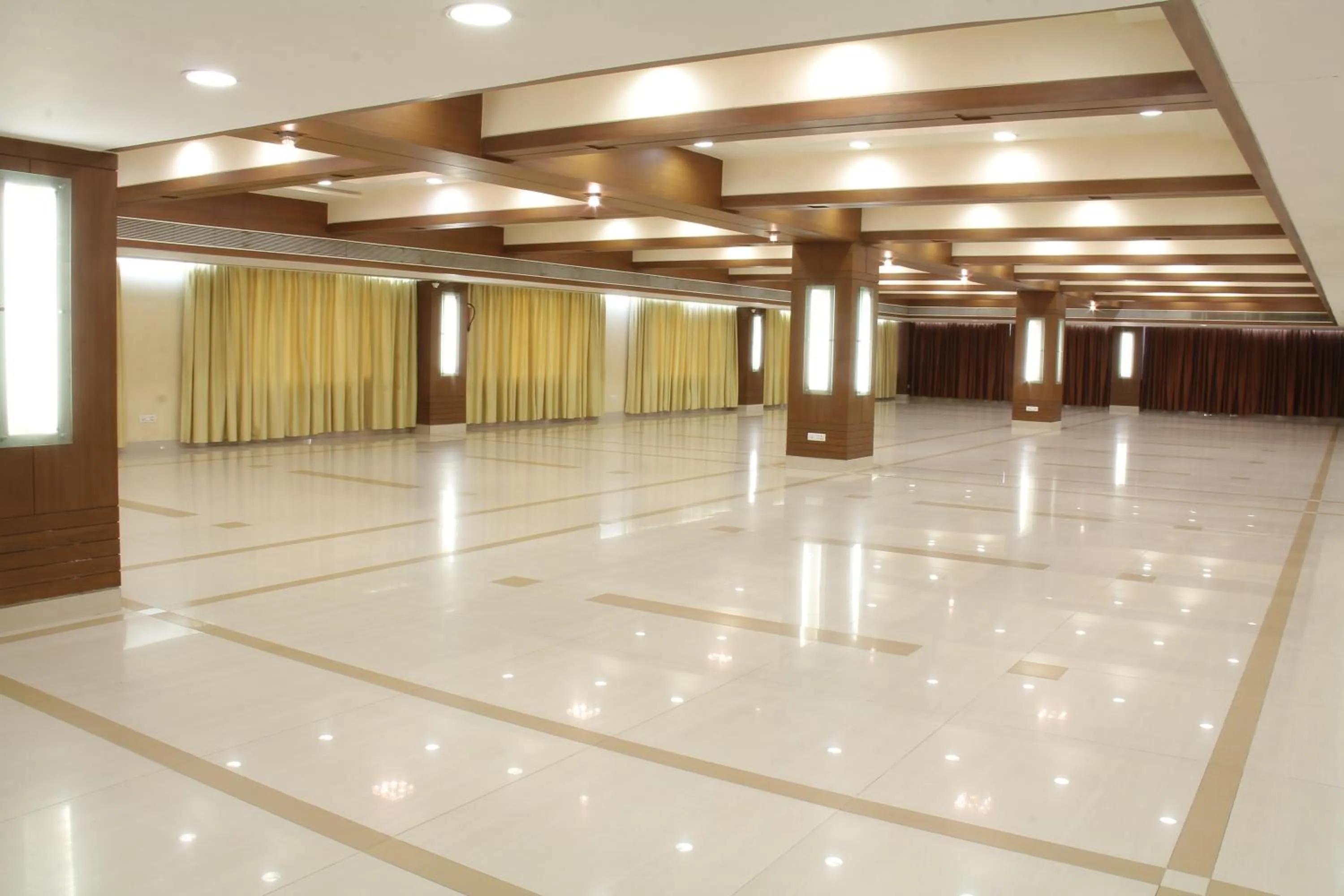 Banquet/Function facilities in Hotel Platinum Residency