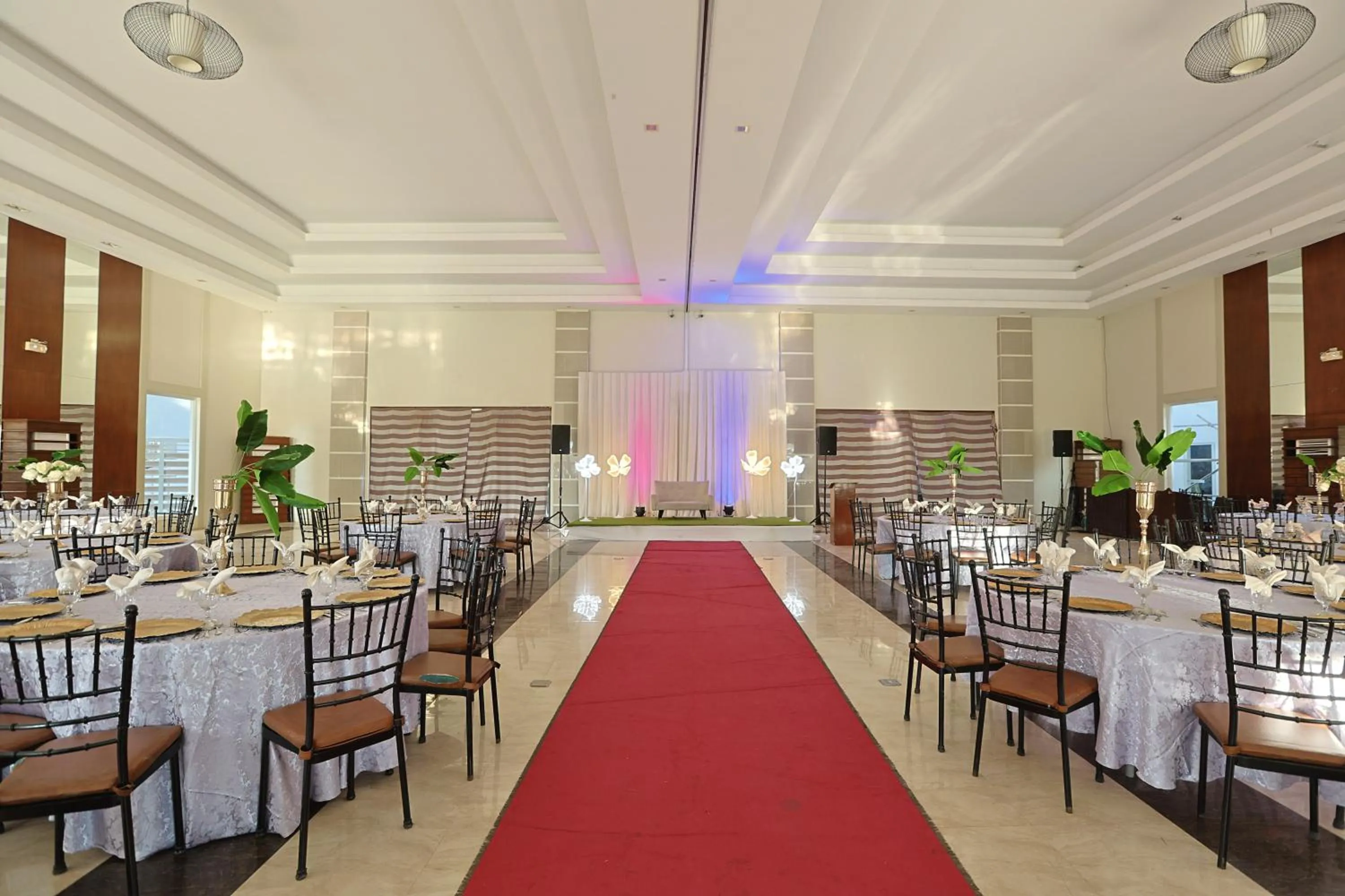 Banquet/Function facilities in Holiday Suites Puerto Princesa