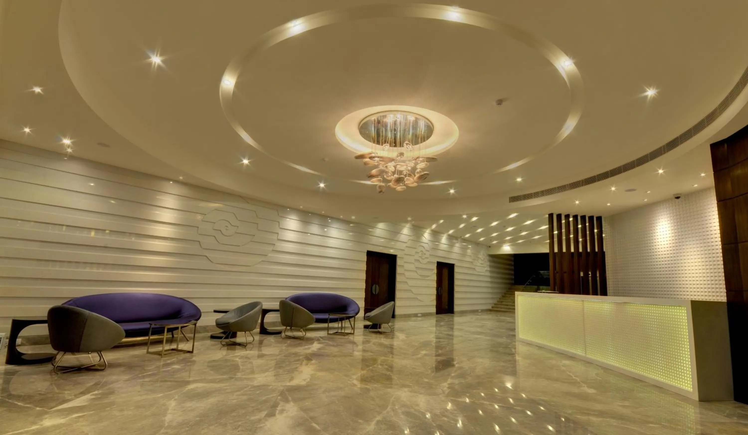 Lobby or reception in Hotel Platinum