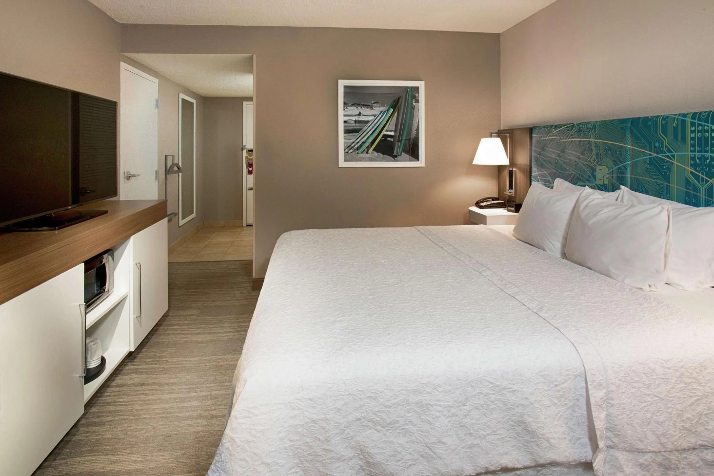 Bedroom, Bed in Hampton Inn Hilton Head