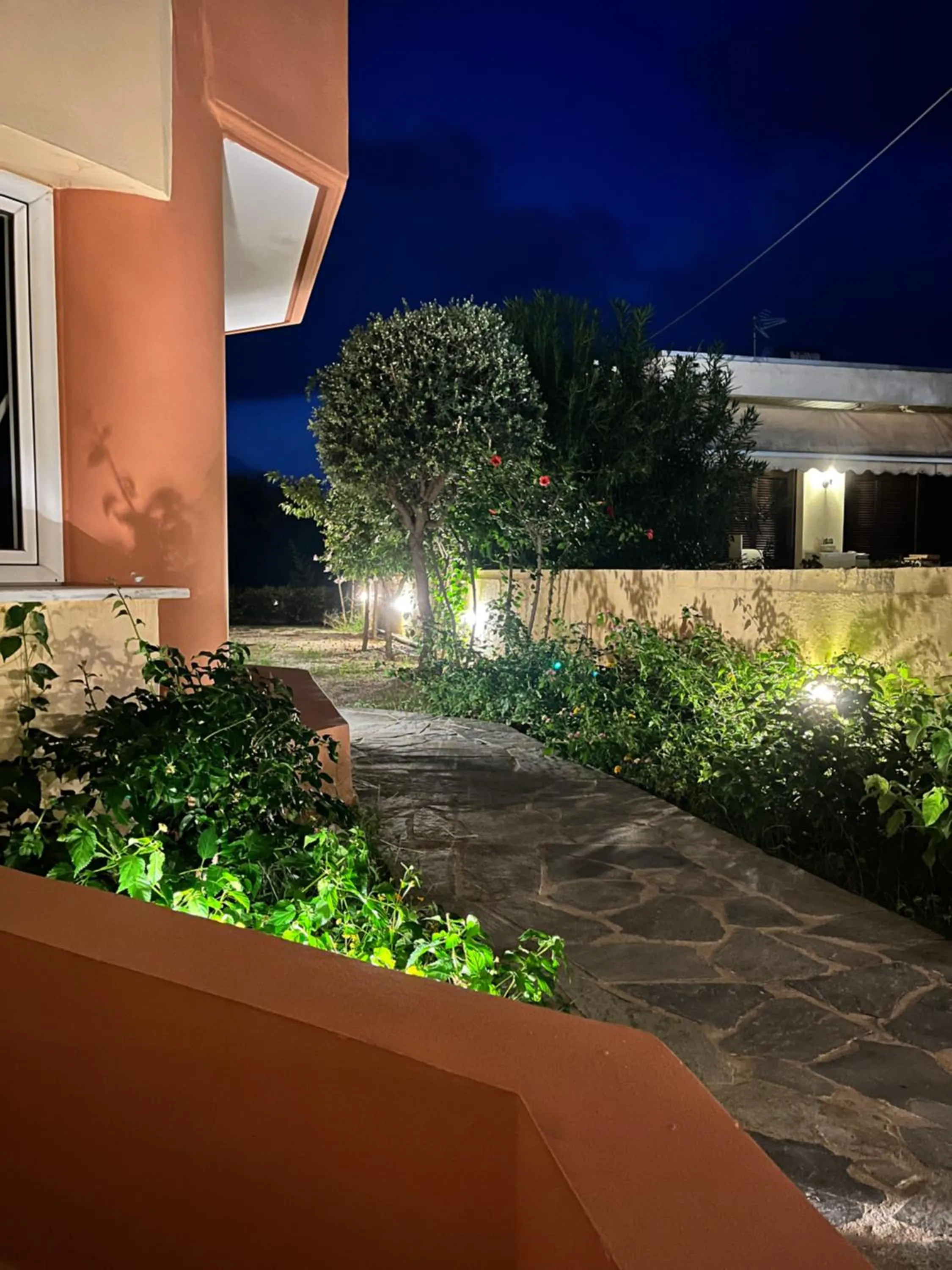 Garden in Iolkos Hotel Apartments